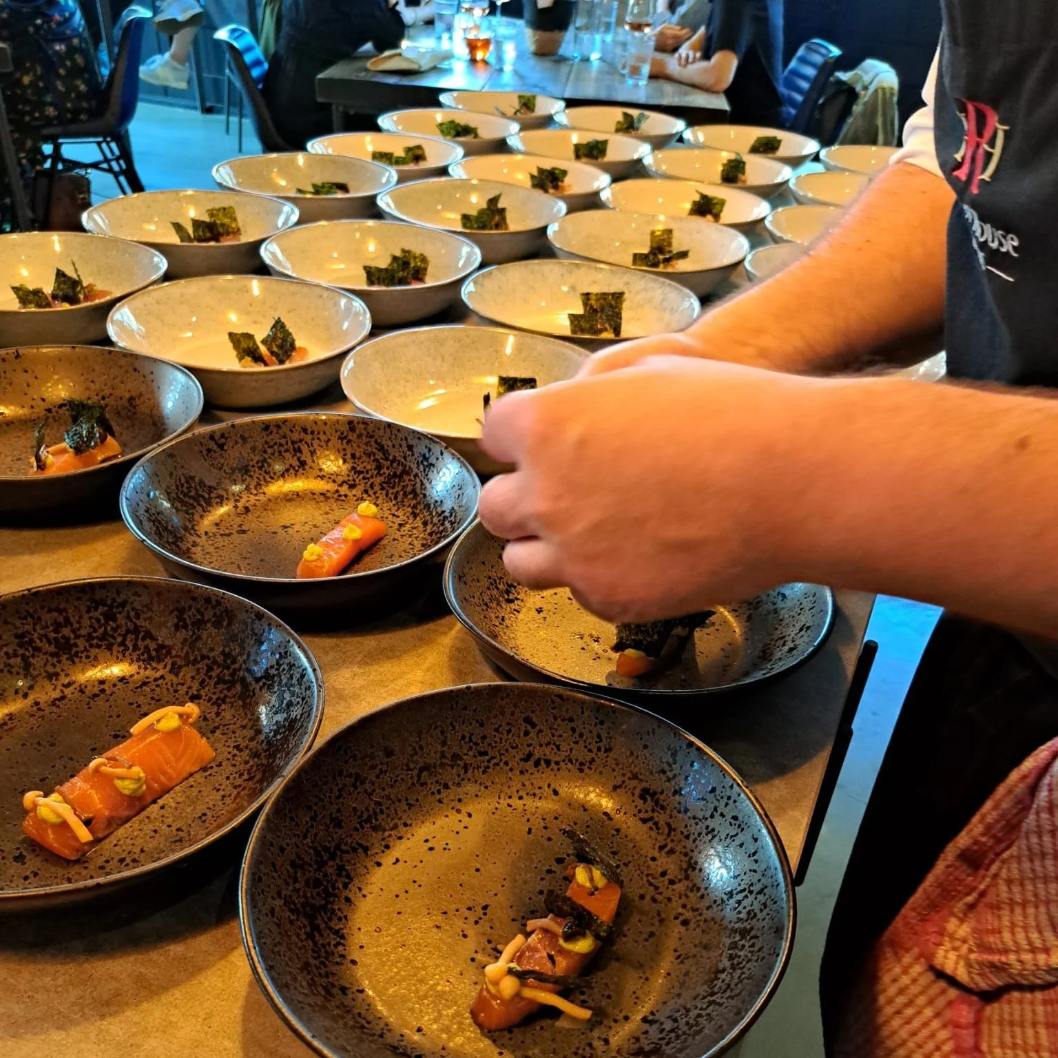 Join us on 𝗙𝗿𝗶𝗱𝗮𝘆 𝟮𝟲𝘁𝗵 𝗝𝘂𝗻𝗲 when talented chef @freddiesouthwellkitchen celebrates 𝘁𝗵𝗲 𝗳𝗹𝗮𝘃𝗼𝘂𝗿𝘀 𝗼𝗳 𝘀𝘂𝗺𝗺𝗲𝗿 𝗳𝗿𝗼𝗺 𝘁𝗵𝗲 𝗼𝗰𝗲𝗮𝗻, with an expertly crafted Asian-inspired tasting menu. 

His love of Asian food is n