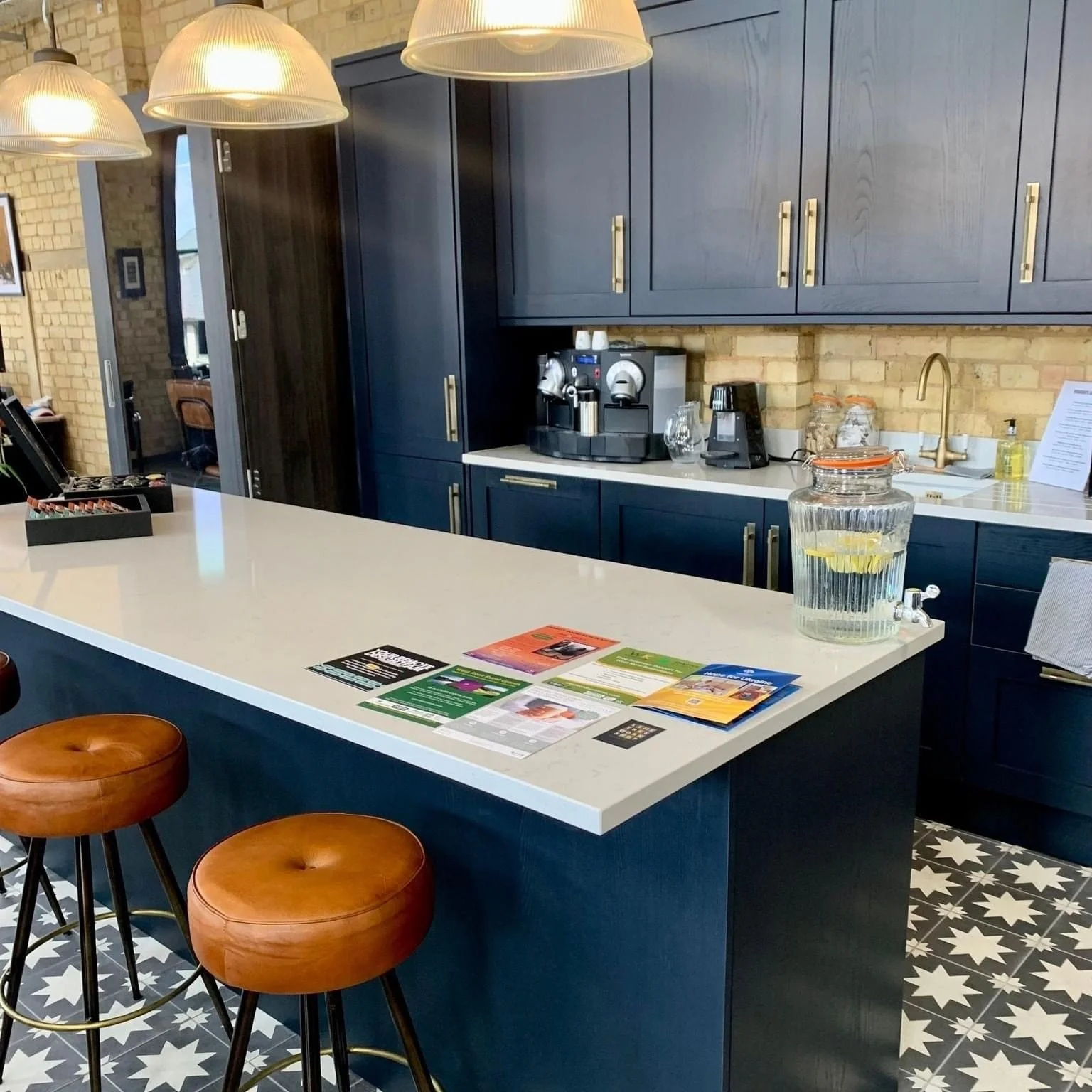 2023-07-03 Private Office5.jpg