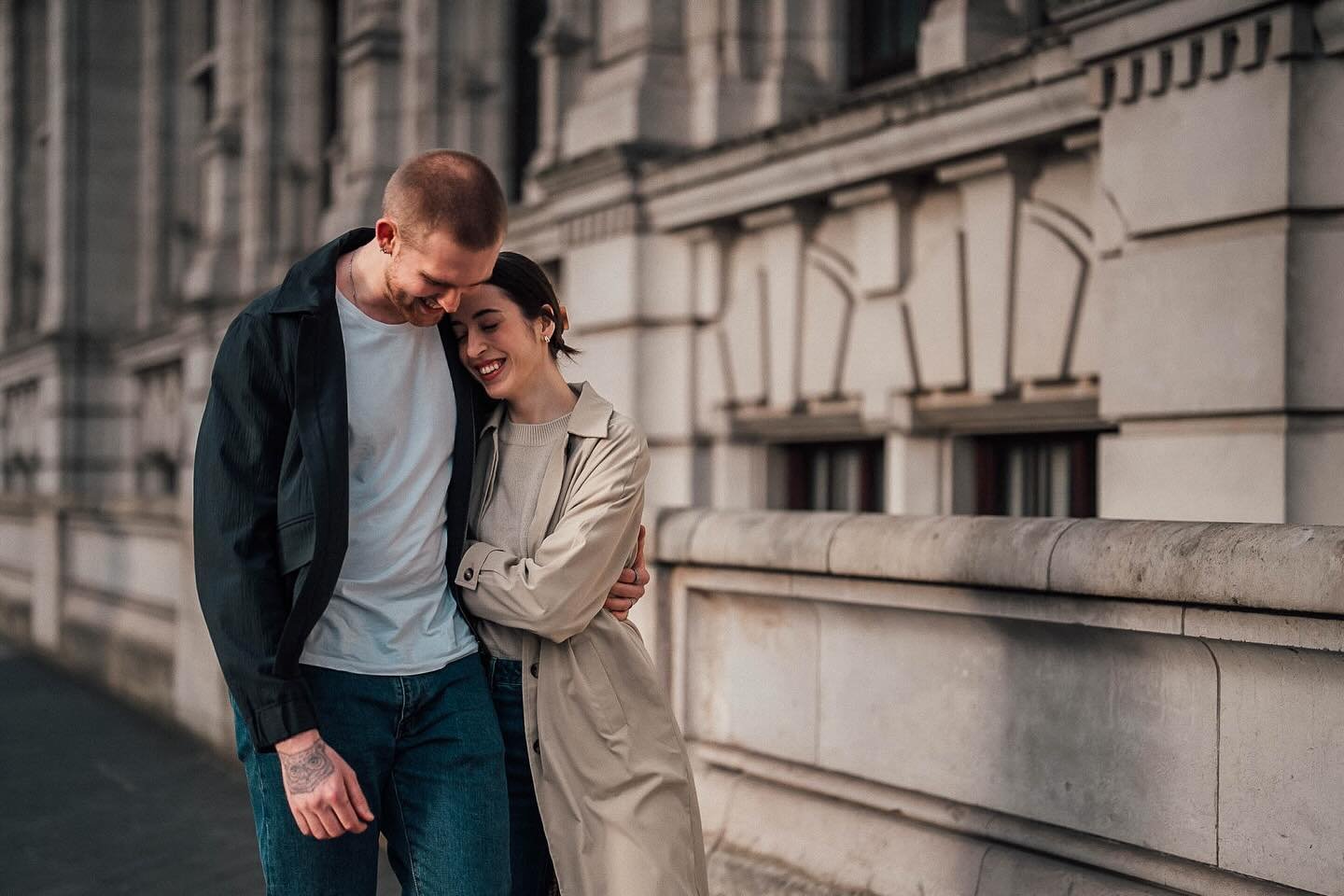 One from Jack + Elena&rsquo;s couple shoot in Kensington.
.
.
.
.
.
#londoncoupleshoot #londoncouplephotographer #londoncouplesphotographer #londonweddingphotographer #kensington #kensingtonphotographer #londonportraits