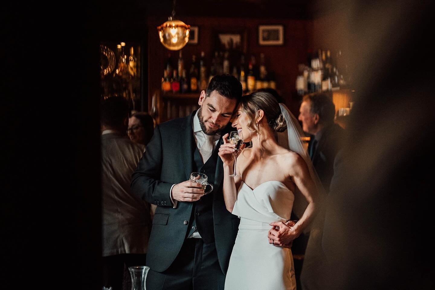 One of my favourite candid moments from Tom + Becca&rsquo;s lovely wedding day at @thezetterhotels in Clerkenwell.
.
.
.
.
.
#documentaryphotography #documentaryweddingphotography #documentaryweddingphotographer #londonwedding #londonweddingphotograp