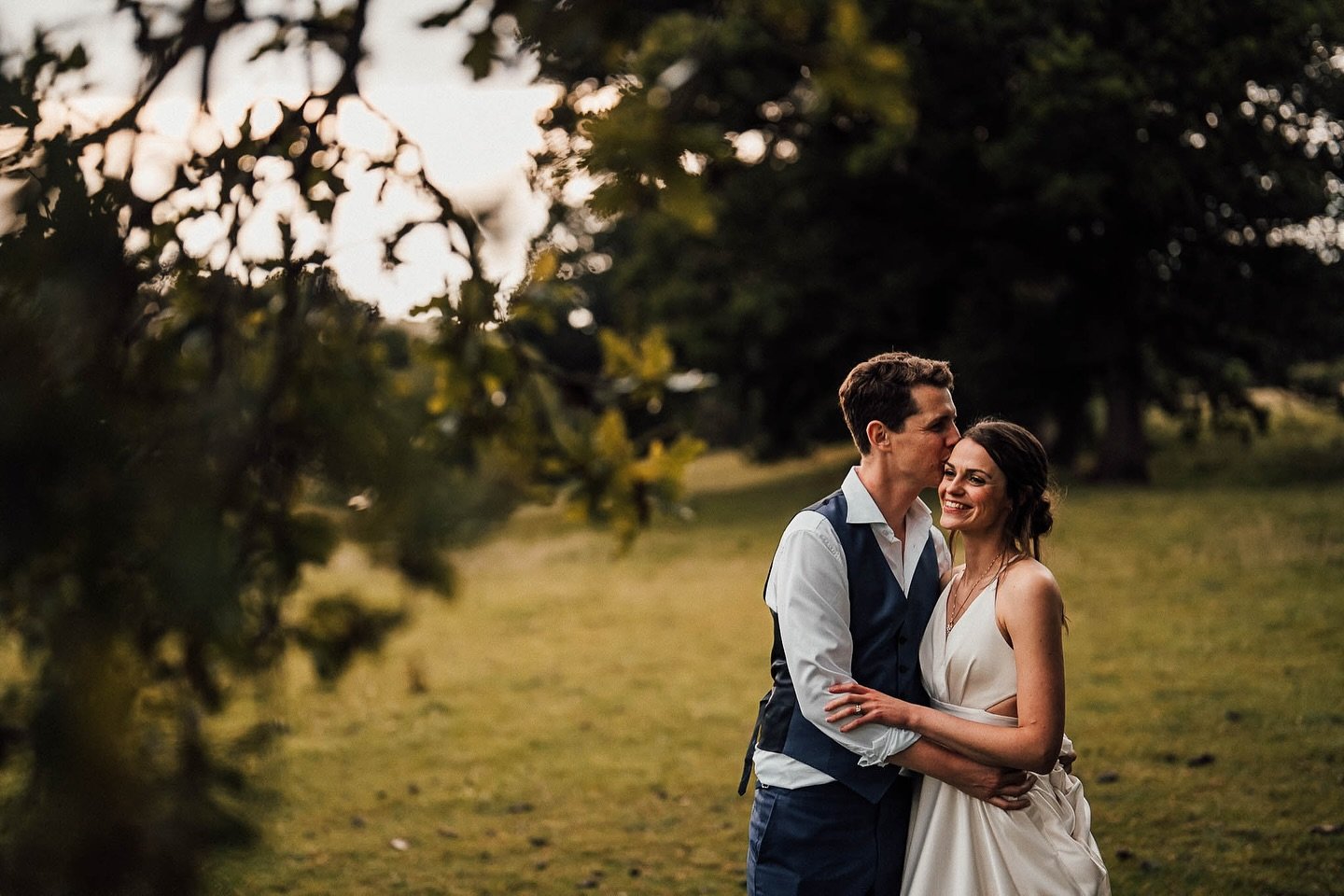 Kaz + Chris on the evening of their wedding day at @theoakbarnff
.
.
.
.
.
#kentweddingphotographer #kentwedding #kentweddings #kentweddingvenue #londonweddingphotographer #sussexweddingphotographer #ecoweddingvenue #ecowedding #countrysidewedding #t