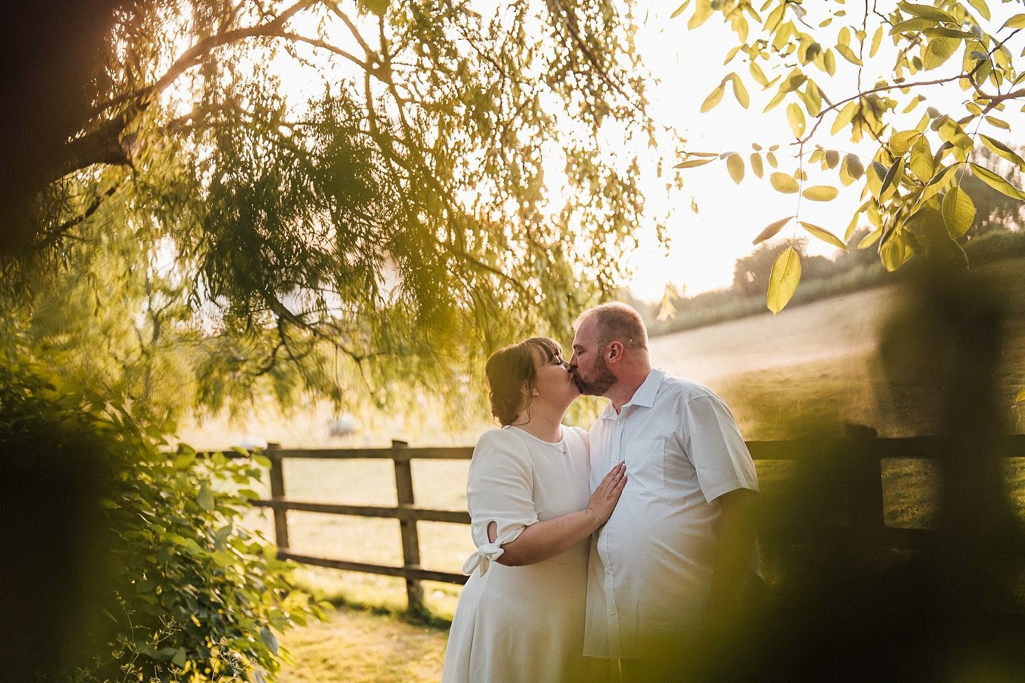 Kirsty + Daniel on their lovely wedding day at @theoakbarnff.
.
.
.
.
.
#kentweddingphotographer #kentwedding #kentweddings #kentweddingvenue #londonweddingphotographer #sussexweddingphotographer #ecoweddingvenue #ecowedding #countrysidewedding #theo