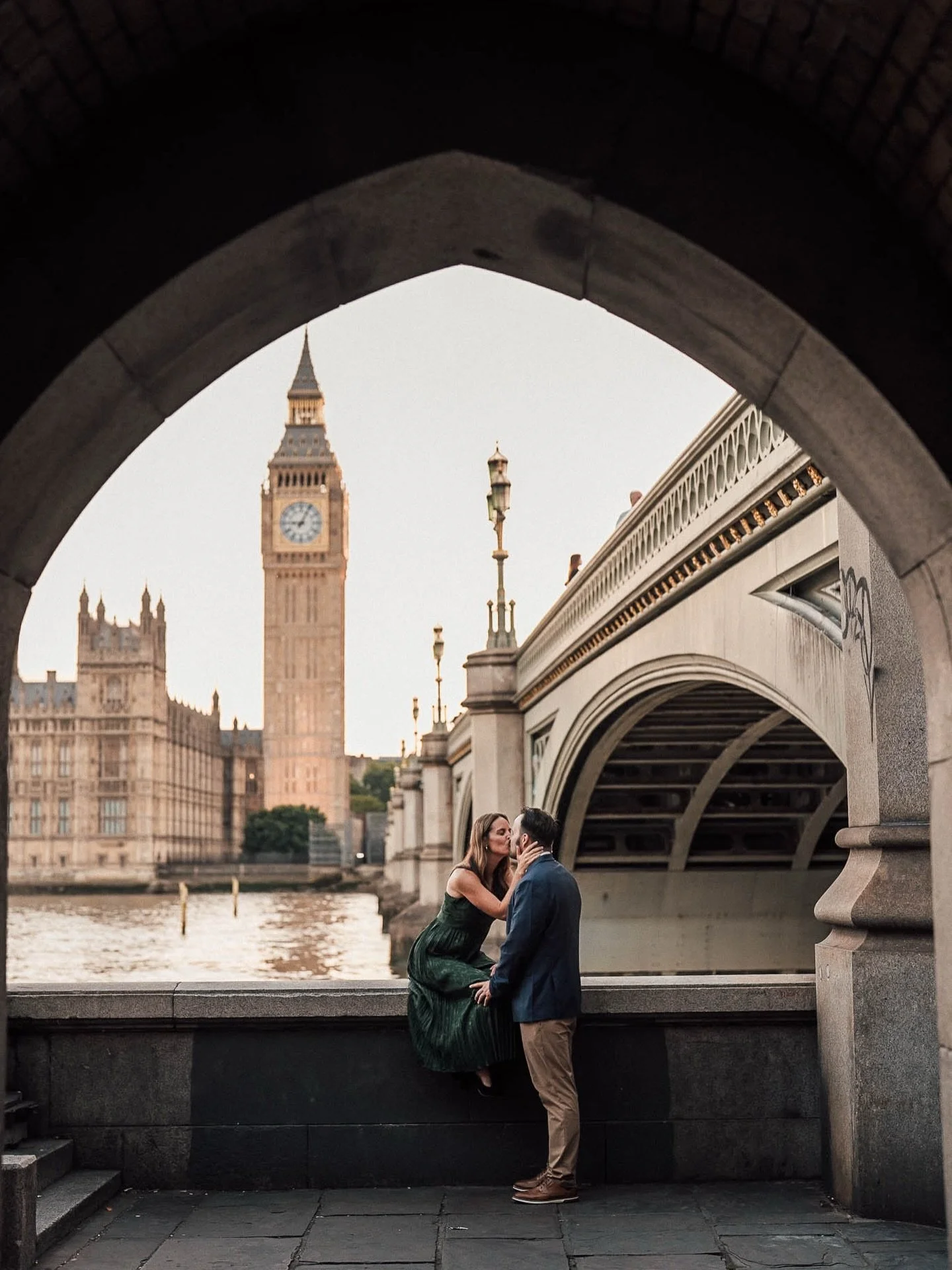 Holly + Corey, on their couple shoot in London.
.
.
.
.
.
#londoncoupleshoot #londoncouplephotographer #londoncouplesphotographer #londonweddingphotographer #housesofparliament