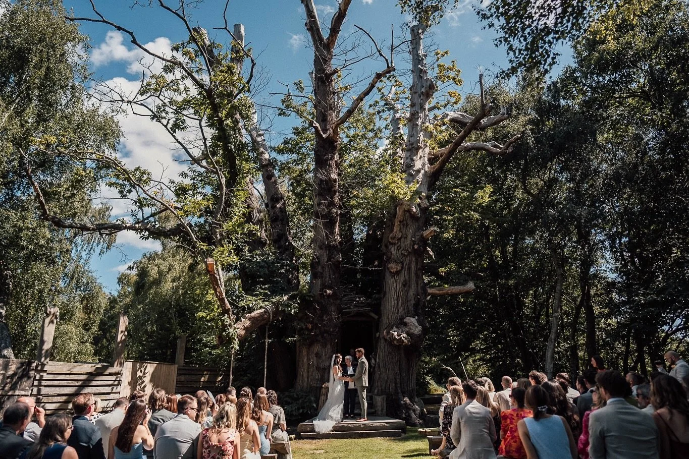 A small selection of candids from Jess + Ben&rsquo;s beautiful wedding day at @kingdom_pen.
.
.
.
.
.
#kingdomwedding #kingdomweddingvenue #kentweddingphotographer #kentwedding #kentweddings