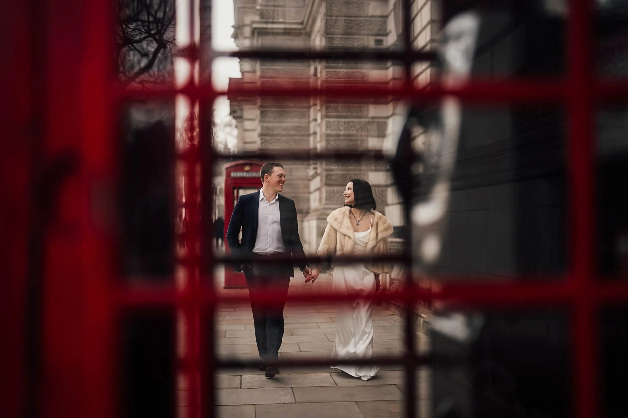 Another from Sabrina + Matt&rsquo;s couple shoot in London.
.
#londoncoupleshoot #londoncouplephotographer #londonweddingphotographer #londonweddingphotography #londonelopement