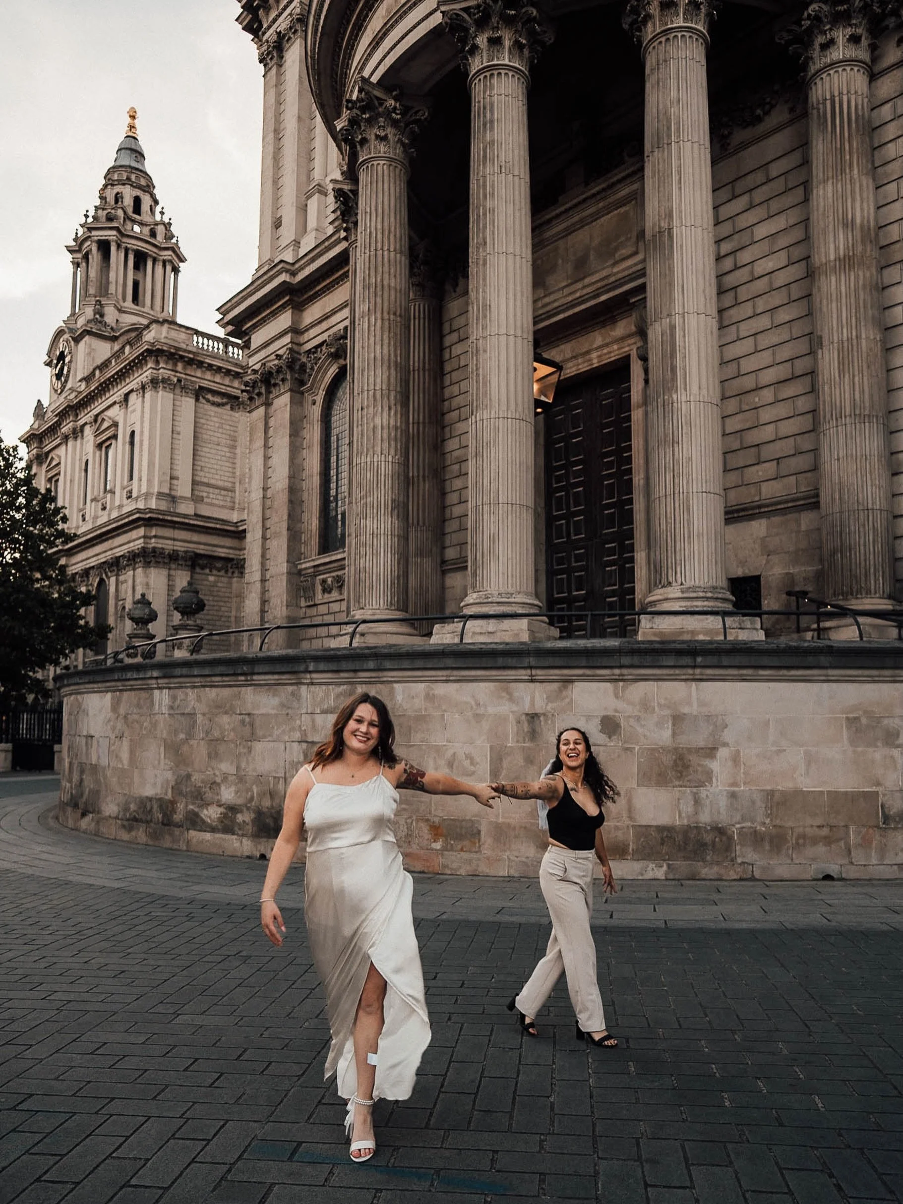 Elizabeth + Mady on their couple shoot near St Paul&rsquo;s.
.
.
.
.
.
#londoncouplephotographer #londoncoupleshoot #londonweddingphotographer #londonweddingphotography #londonengagementshoot