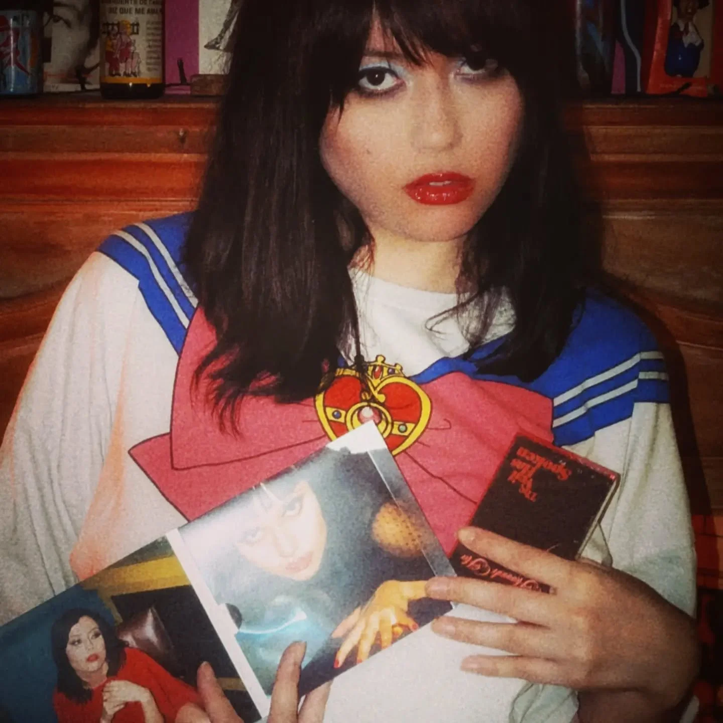 Also don't forget to head to my website and grab yourself a limited edition CD &amp; CASSETTE of my EP The Veil Has Spoken 💌 Only a few left! Don't miss out 💌 
www.hannahhu.com