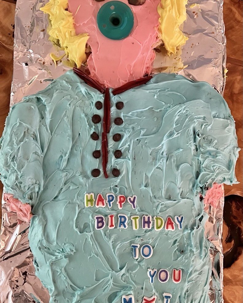 The twins turn 11 today and requested a Maggie Simpson cake. Lots of icing and a little cake. Can you tell I am not a professional cake maker? They seem to live my cakes anyway. Keeping my traditional going through the generations,