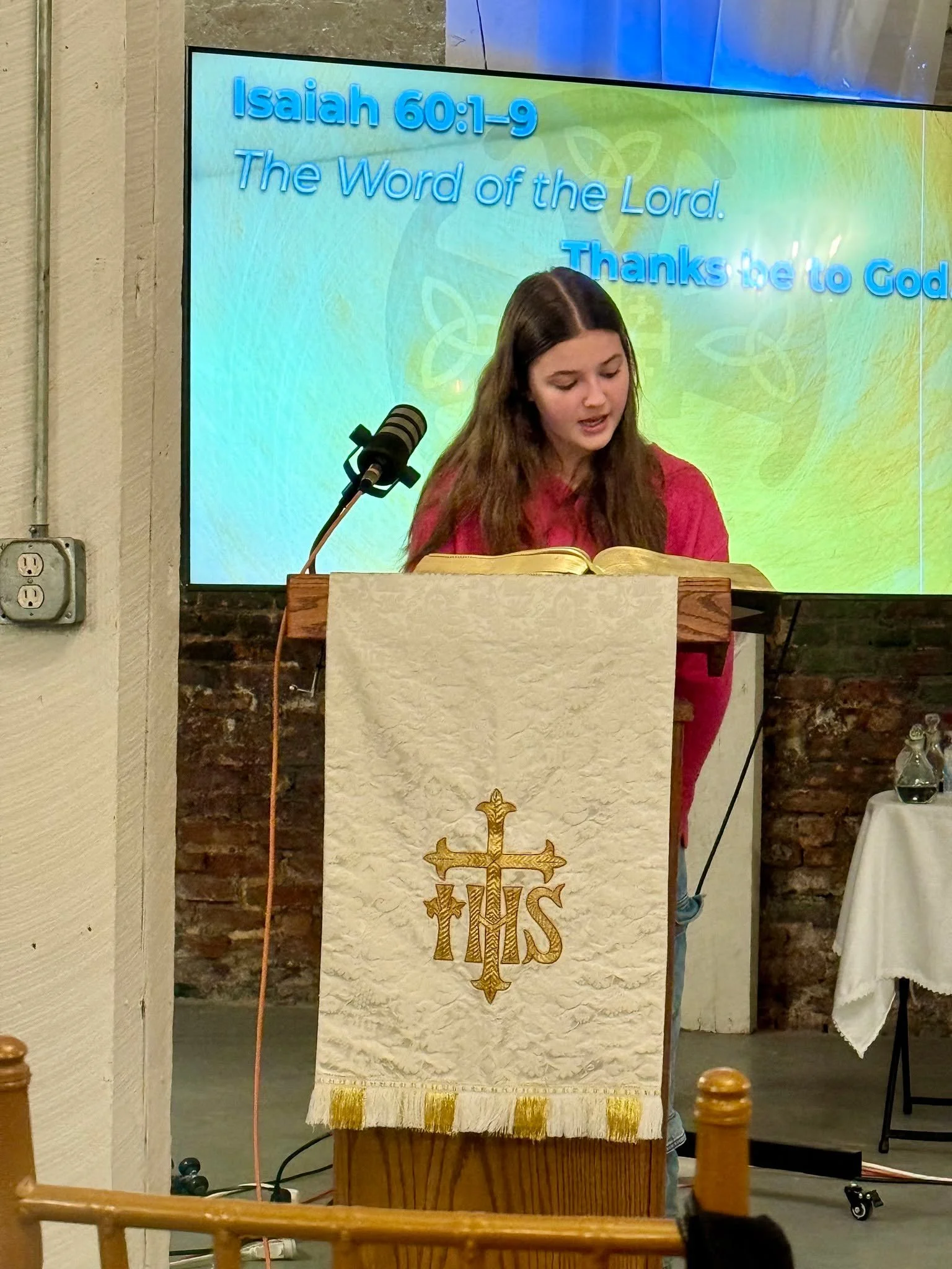 Read the Bible
Our worship is filled with the words of scripture. We live the scripture, we pray the scripture, and we allow the scriptures to inform our lives in Christ.