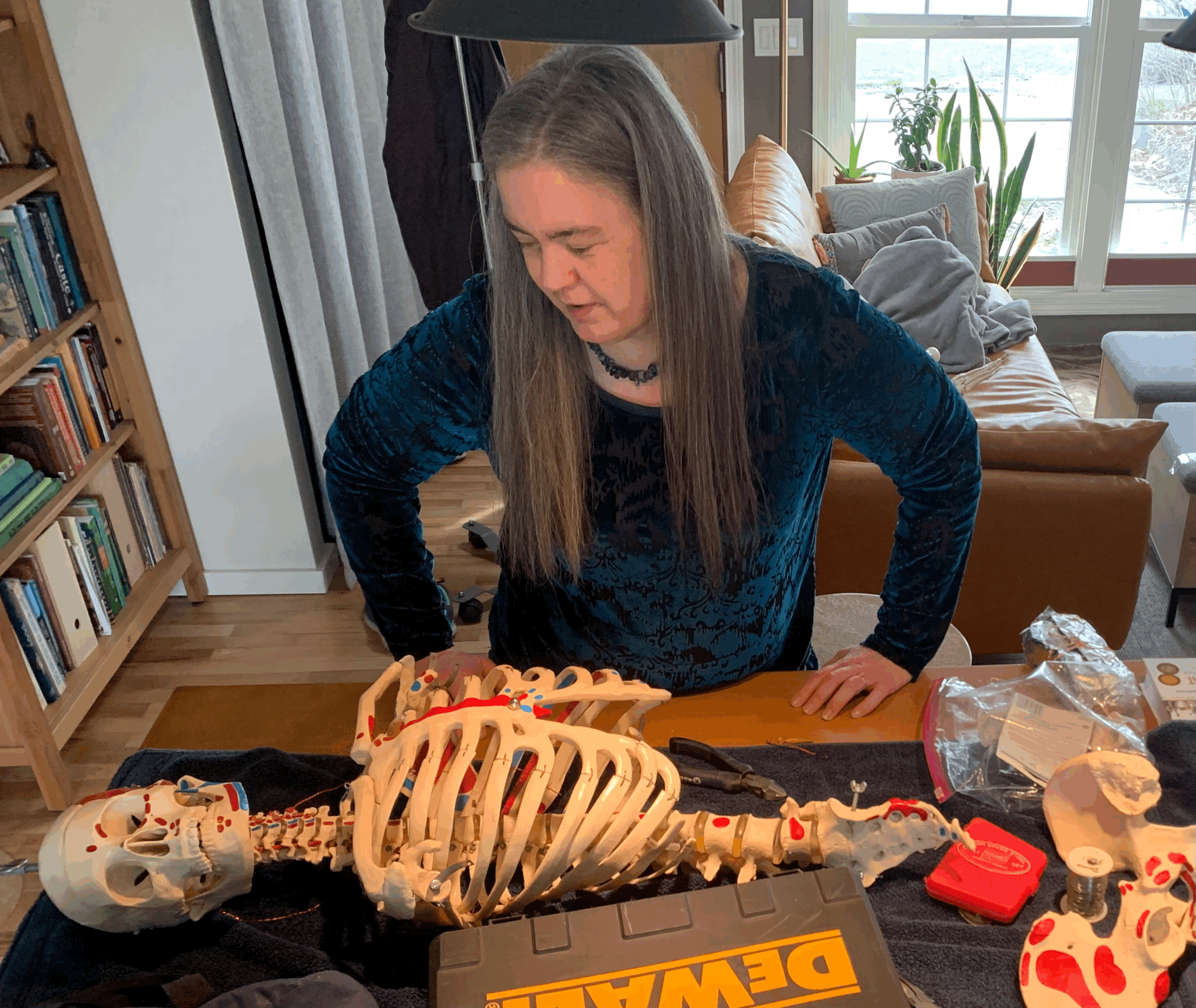 “I’m getting up a half hour earlier, and it’s so much easier just by using the morning feelings practice. Thanks for giving me a new way to wake up!” —Sherri Phillips, Educator