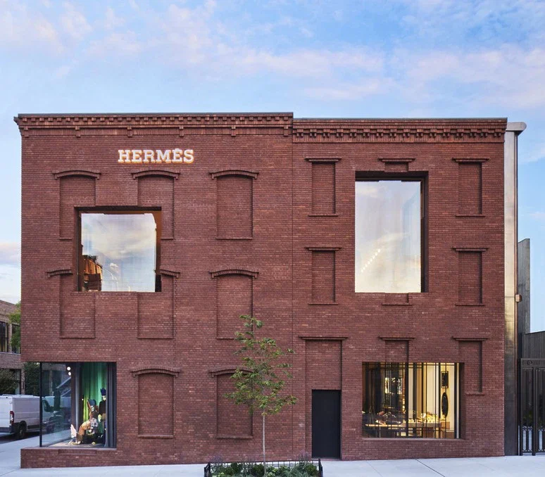 Hermes-Williamsburg-Copyright-Sam-Frost-1-774x678.webp