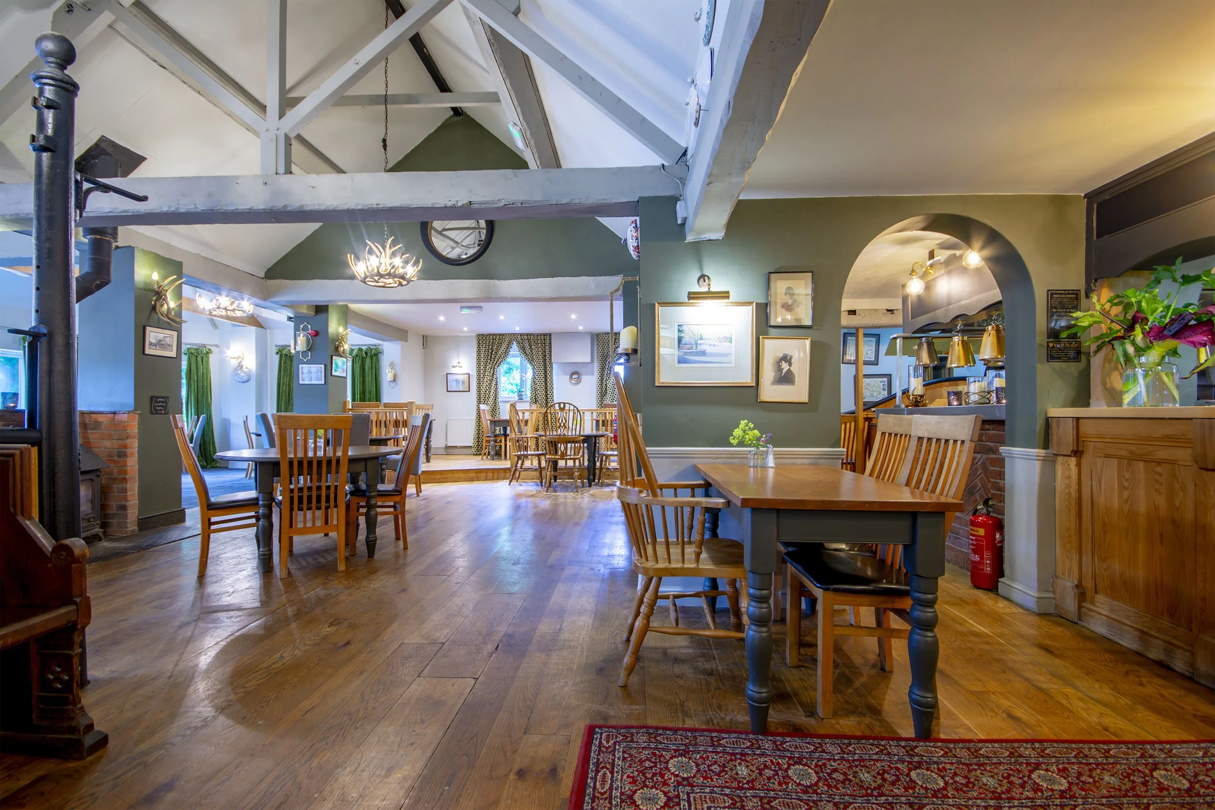 The Shires Inn