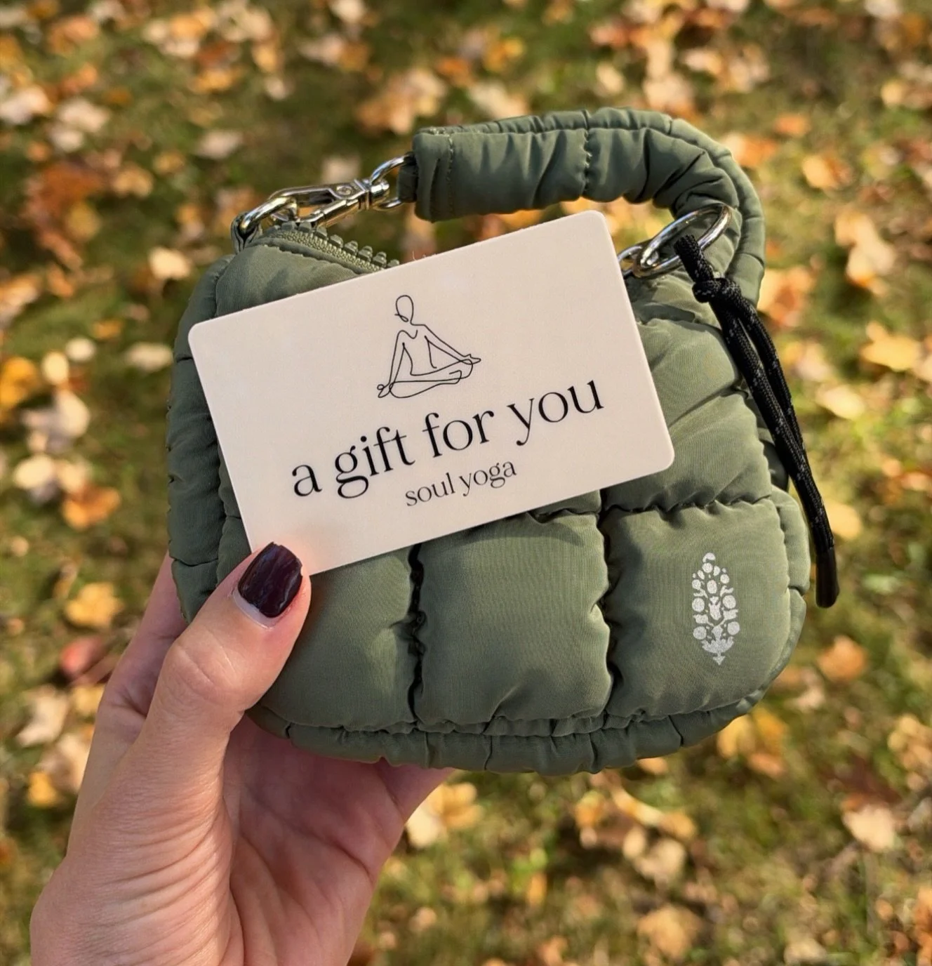 𝗙𝗔𝗟𝗟 𝗕𝗔𝗖𝗞 𝗜𝗡𝗧𝗢 𝗬𝗢𝗚𝗔 𝗖𝗛𝗔𝗟𝗟𝗘𝗡𝗚𝗘 🍂🍁 

Attend 20 classes during the month of November &amp; be entered to win! The Fall season is a great time to slow down &amp; recommit to your practice 🧡

2 winners will be selected ⬇️

&bul