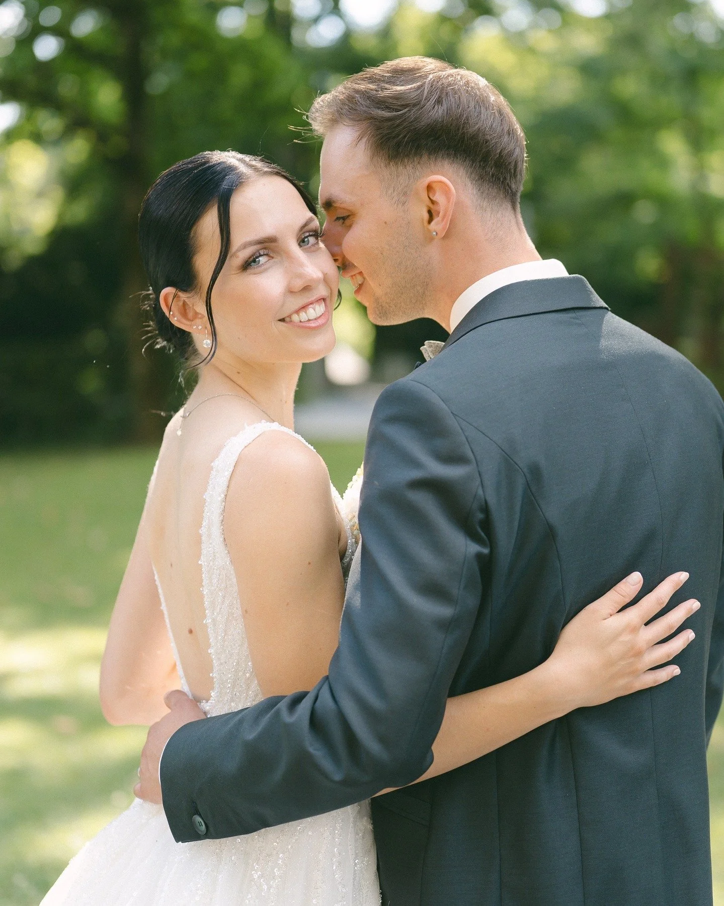 ꜰᴏʀᴇᴠᴇʀ ʏᴏᴜ. ꜰᴏʀᴇᴠᴇʀ ᴜꜱ.

Summer wedding portraits from Leonie and Tim ❤️

#switzerlandphotographer
#elopeswitzerland
#theheartfulphotogs
#franceweddingphotographer
#italyweddingphotographer
#tuscanyweddingphotographer
#bodassuiza
#fotografasuiza
#fo