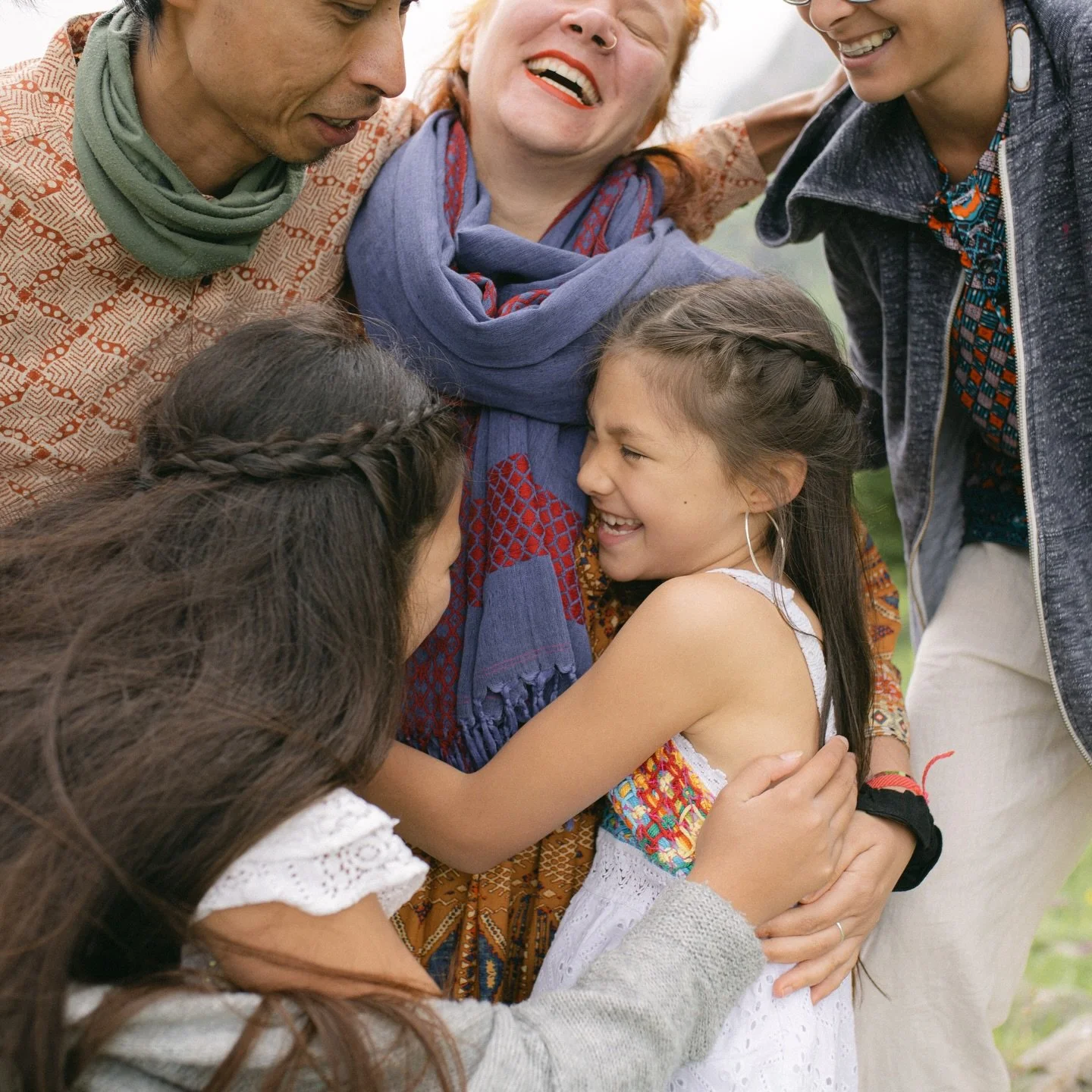Happy day lovers 💘 cherish that love that lights up your every day and hold close to those who share your name. 

#familienzeit #familienfotografie #stgallenfotografin #appenzell #liebeliebeliebe