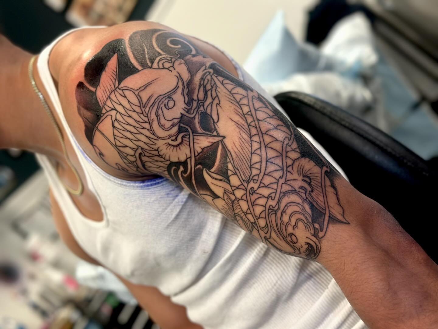 Koi fish tattoo Japanese style 1st session, can't wait to finish the half sleeve project 🙏🙏

#koifishtattoo #japanesetattoo #tattooshop #tattooartist #tattoo #tattooist #tattooshop #koifishtattoodesign #japanesetattoo #gwinnetttattoo #gwinnetttatto