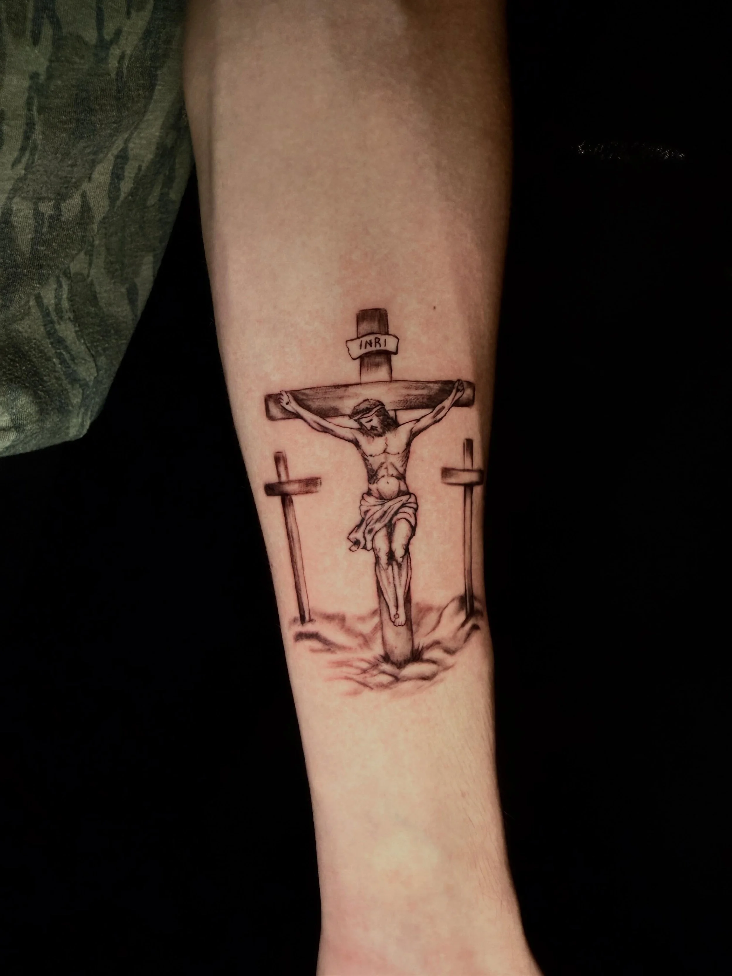 Micro Realism on a Sunday Morning ☀️ 
📱 DM for quotes or consultations
📍 Lawrenceville, Georgia
🔗 Medatattoos.com 
.
.
.
#lawrencevilletattooartist #lawrencevilletattoos #georgiatattooartist #gwinnetttattooartist #tattooartistnearme
