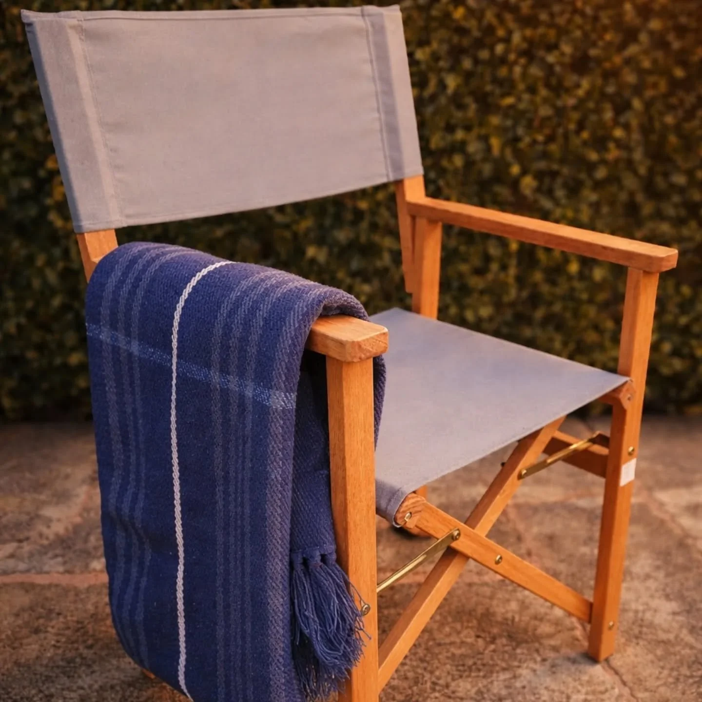 You asked for the sexy chairs&hellip; we delivered on the sexy chairs 🔥

Ok so they're not sexy but they're very comfy and go perfectly round the firepit for your guests to relax and enjoy.

We can bolt this onto any of our experiences or if you go 