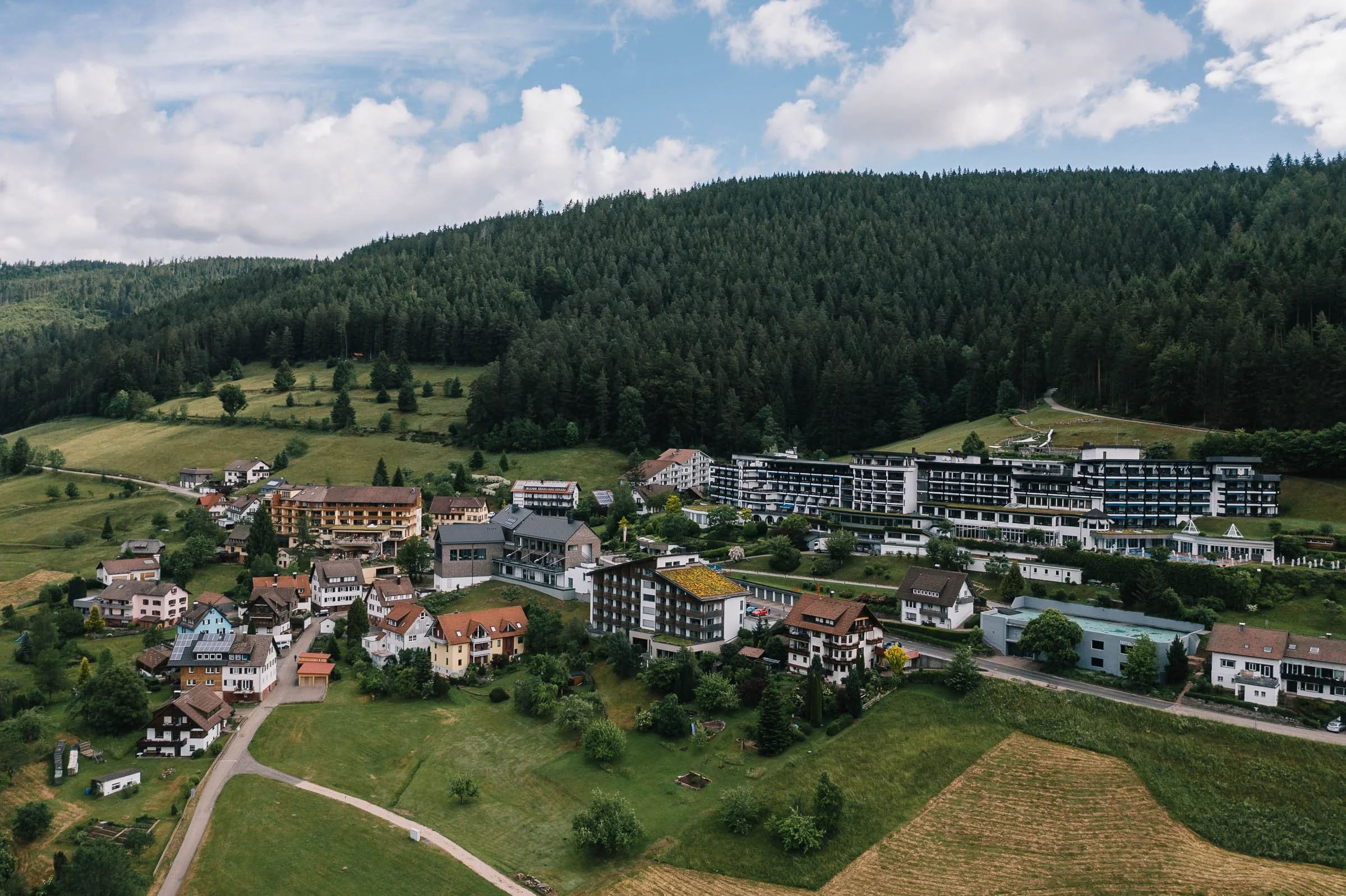 Objektfotografie-Traube-Tonbach-ISOVER-Fassade-19.jpg