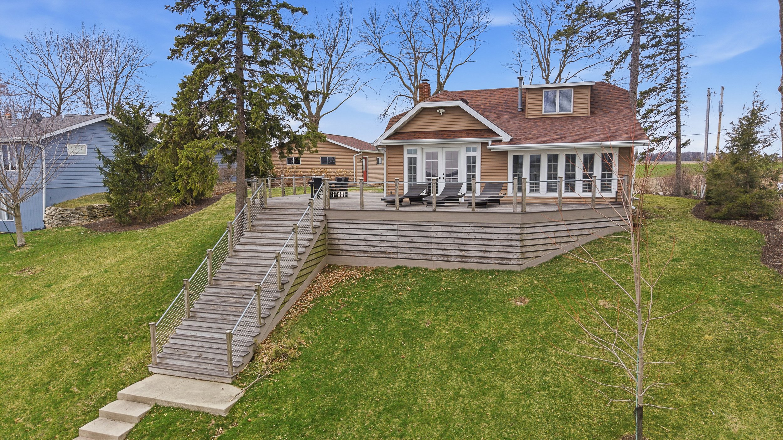 W10753 Blackhawk Trail Fox Lake, WI 53933