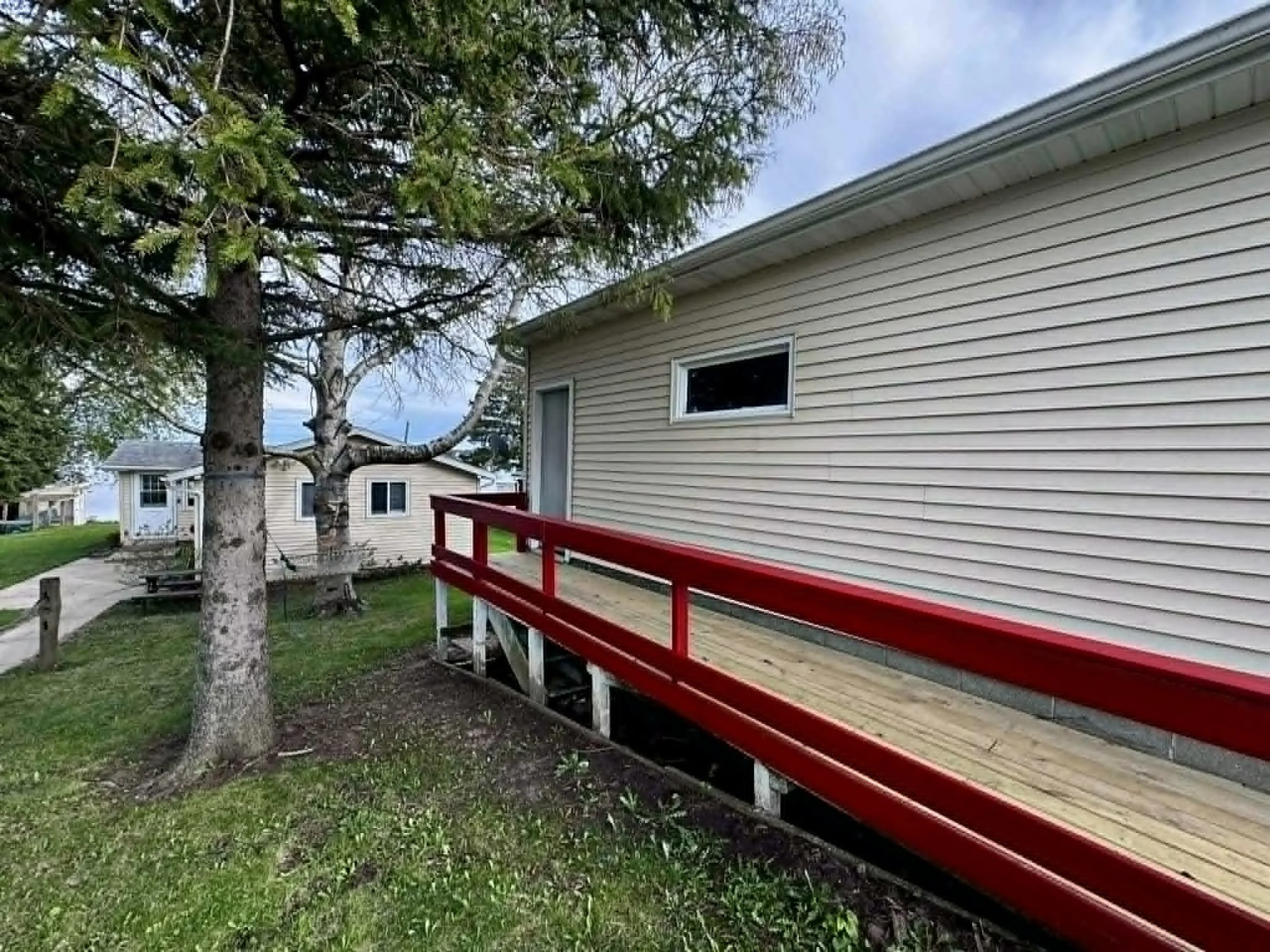 ede6072f-2e8e-47b1-9602-d9657e944ae3.jpg
