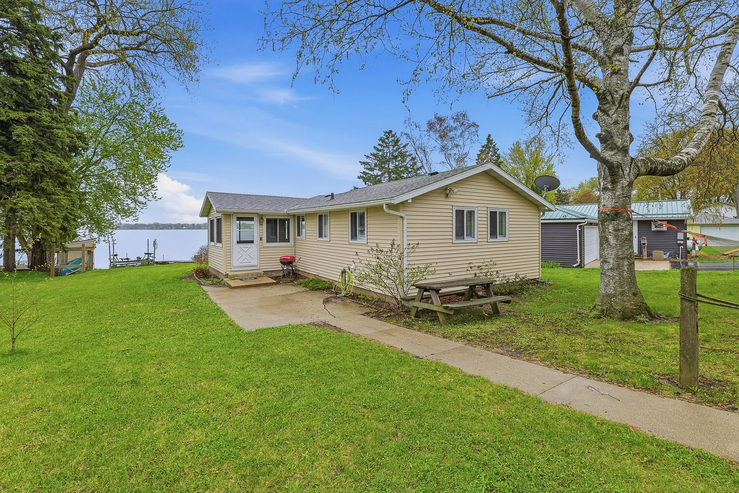 N9384 Idle Hour Drive Randolph, WI 53956