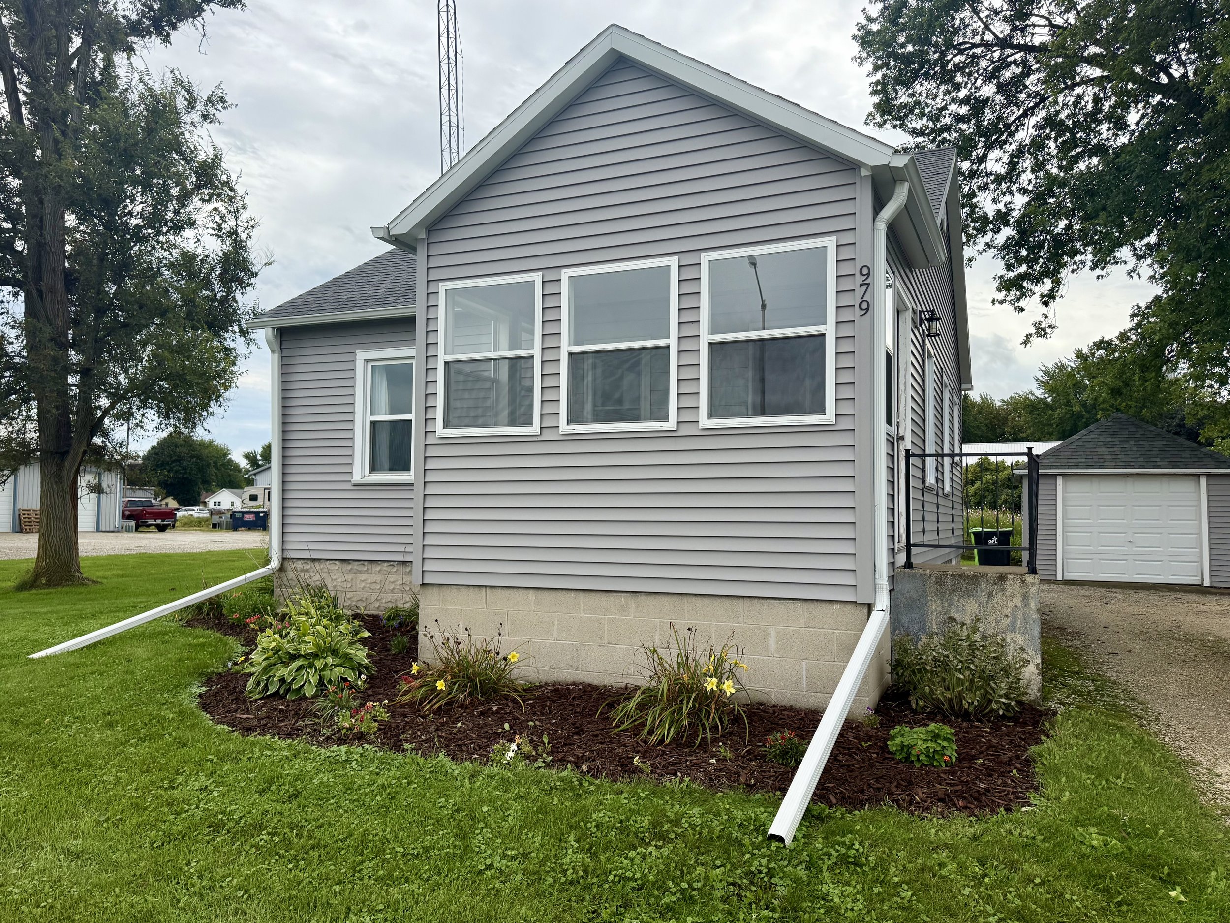 979 W Main Street Waupun, WI 53963
