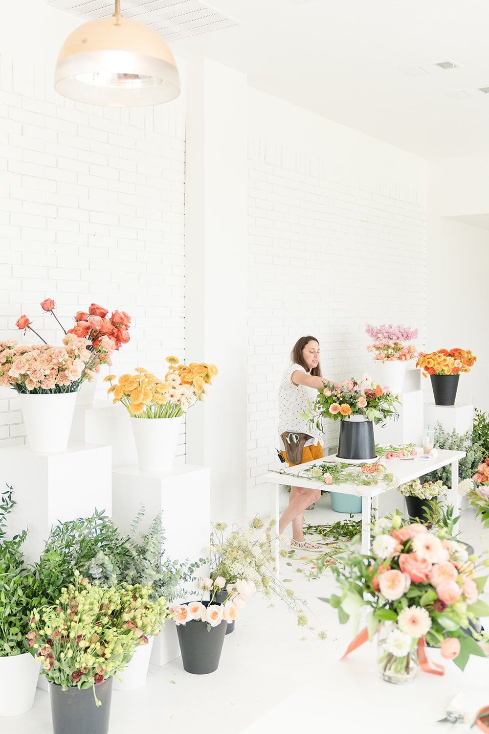 Floral Workshop at a Minimal Event Space in Dallas-Fort Worth.jpg