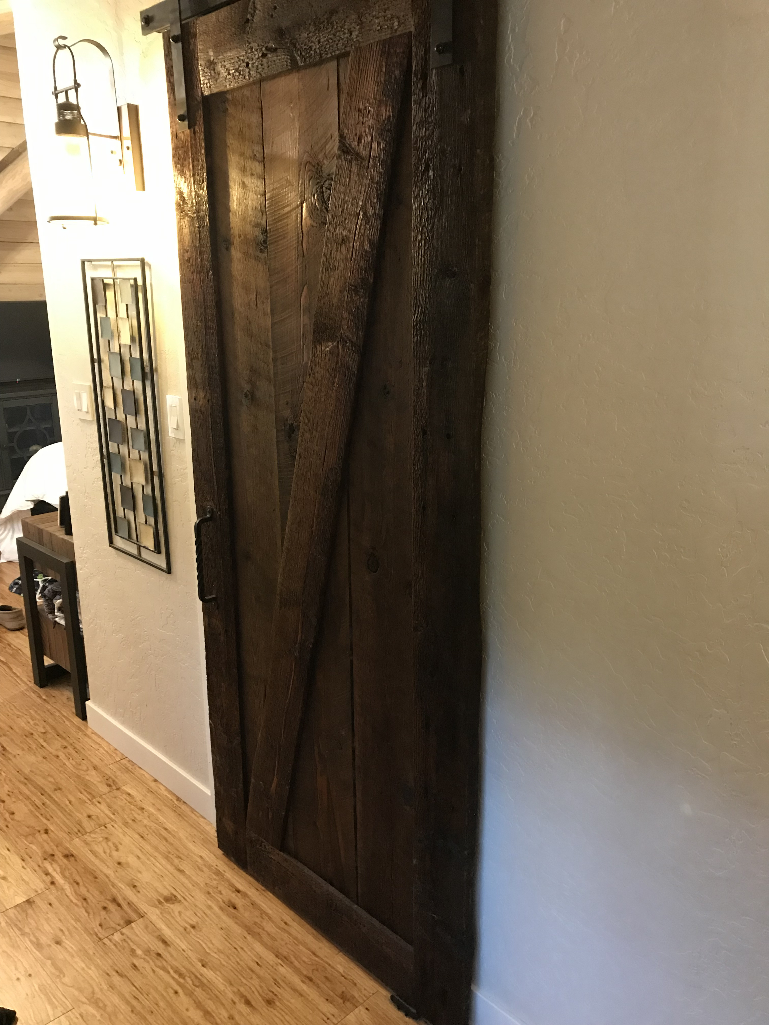Rustic door.png