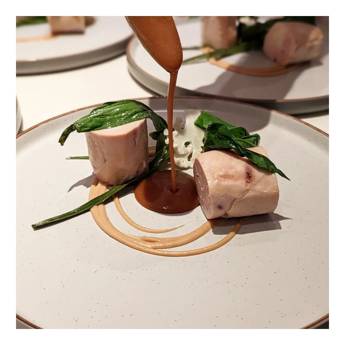 INDULGE 

Indulge in a culinary journey like no other with Foray Catering's exclusive private dining experience! 🍽️✨ Escape the ordinary and savor every bite as we present to you our exquisite Guinea Fowl Main Course with Cauliflower, Wild Garlic, a