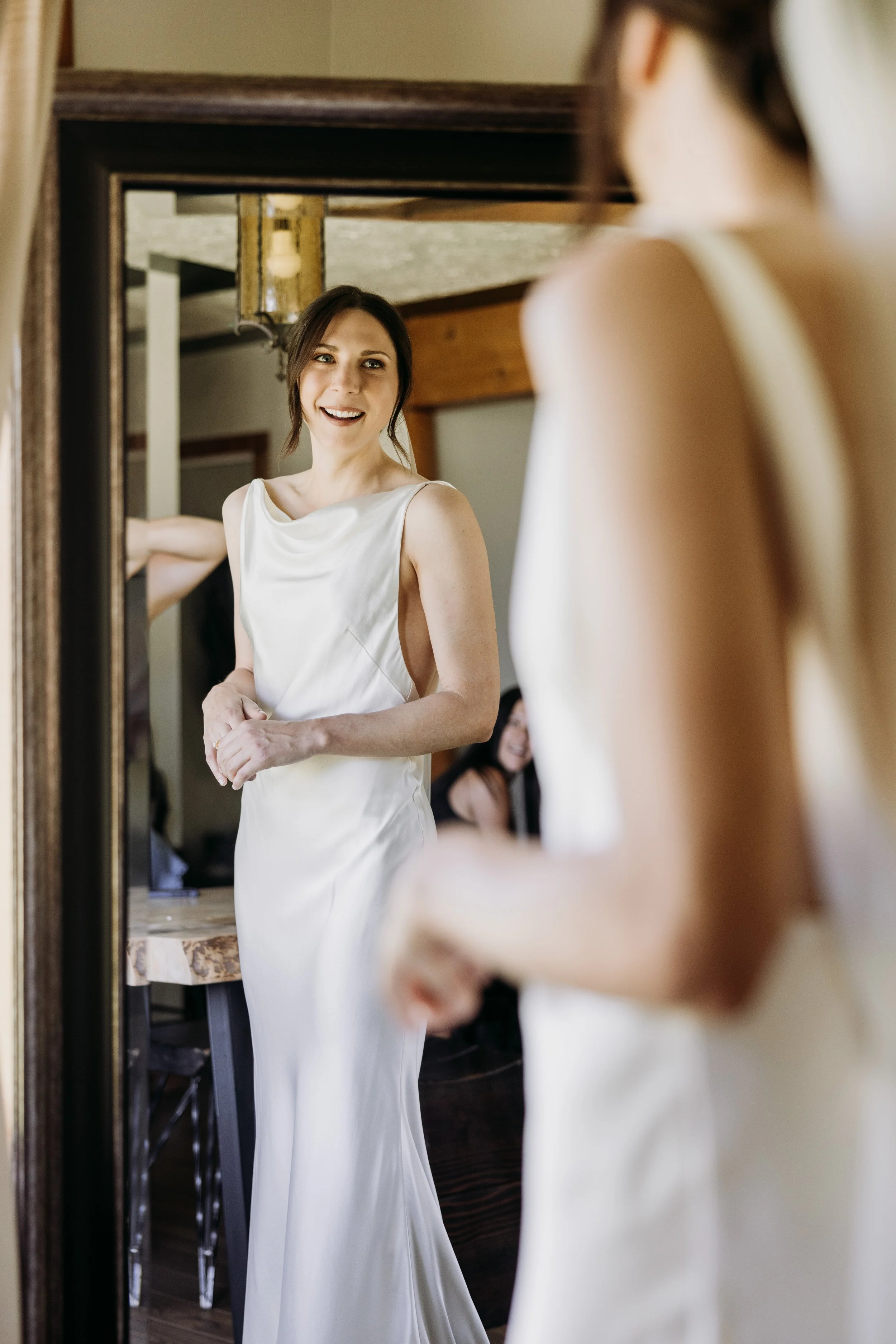 Julie & Casey Getting Ready (55 of 61).jpg