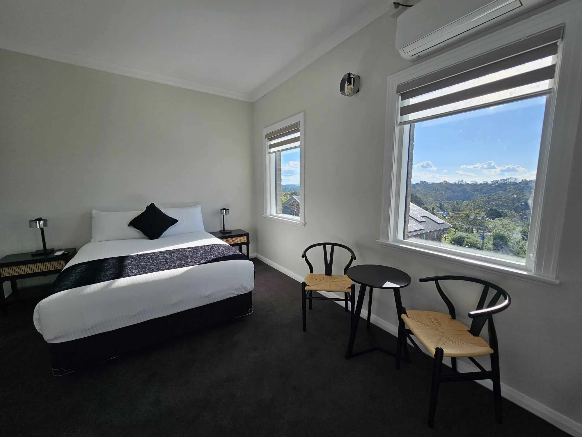 Stay — Katoomba Family Hotel