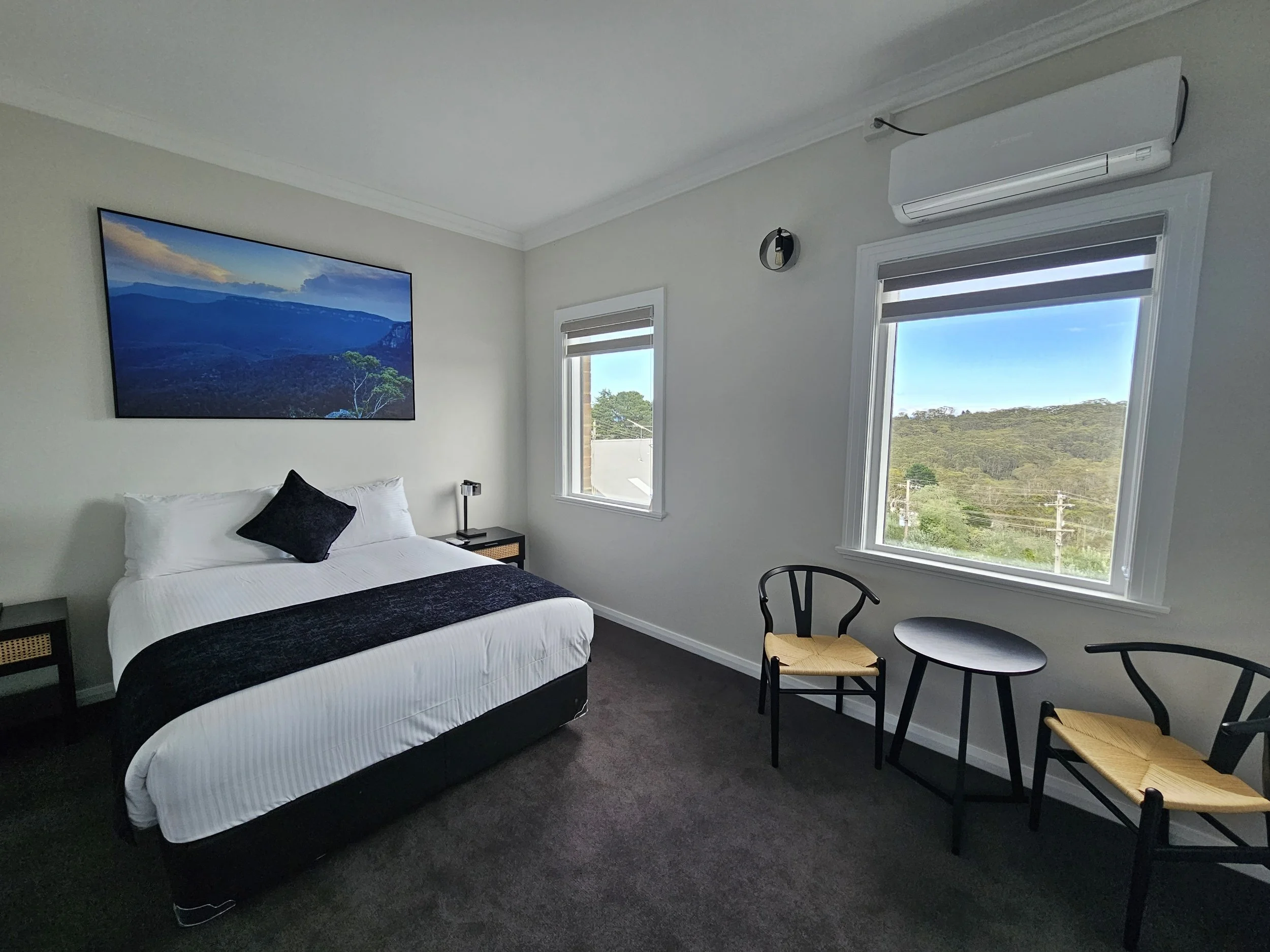 Stay — Katoomba Family Hotel