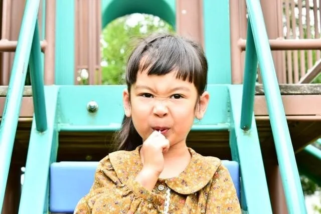 Bướng bỉnh tuổi lên 4