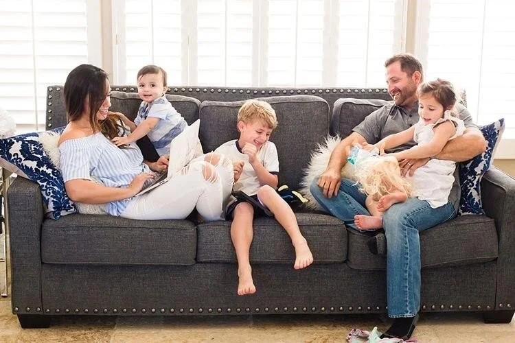 Làm sao cân bằng công việc và nuôi dạy trẻ?