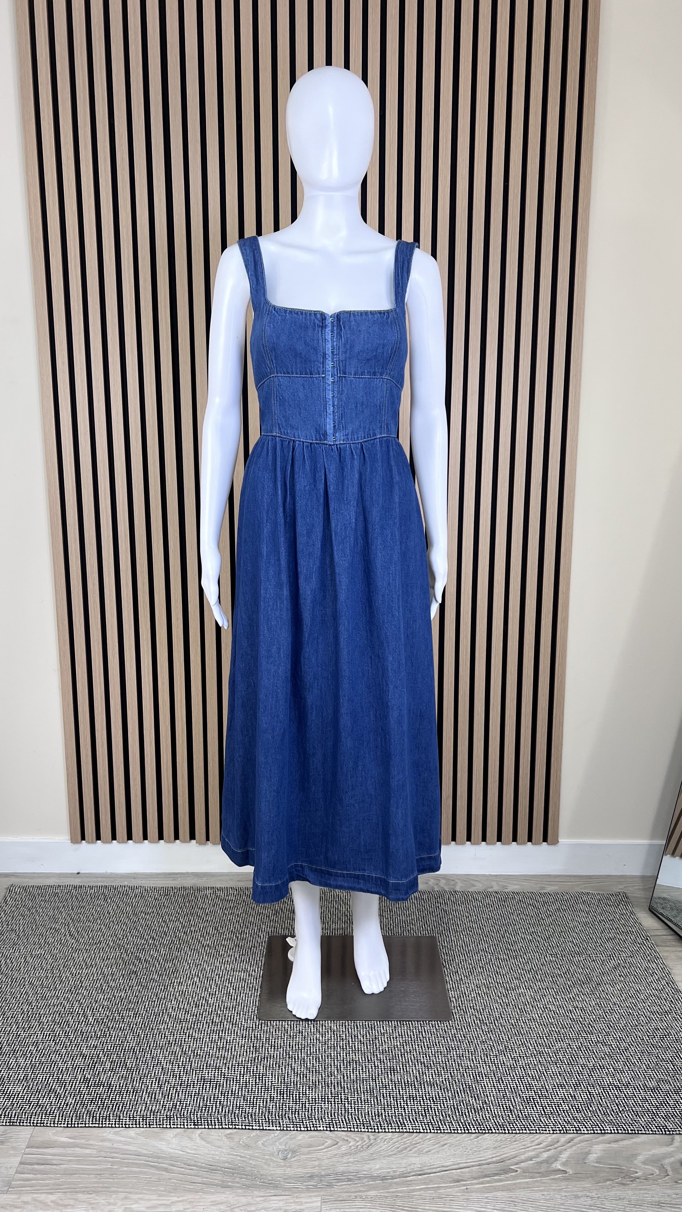 Denim Dress01.jpg