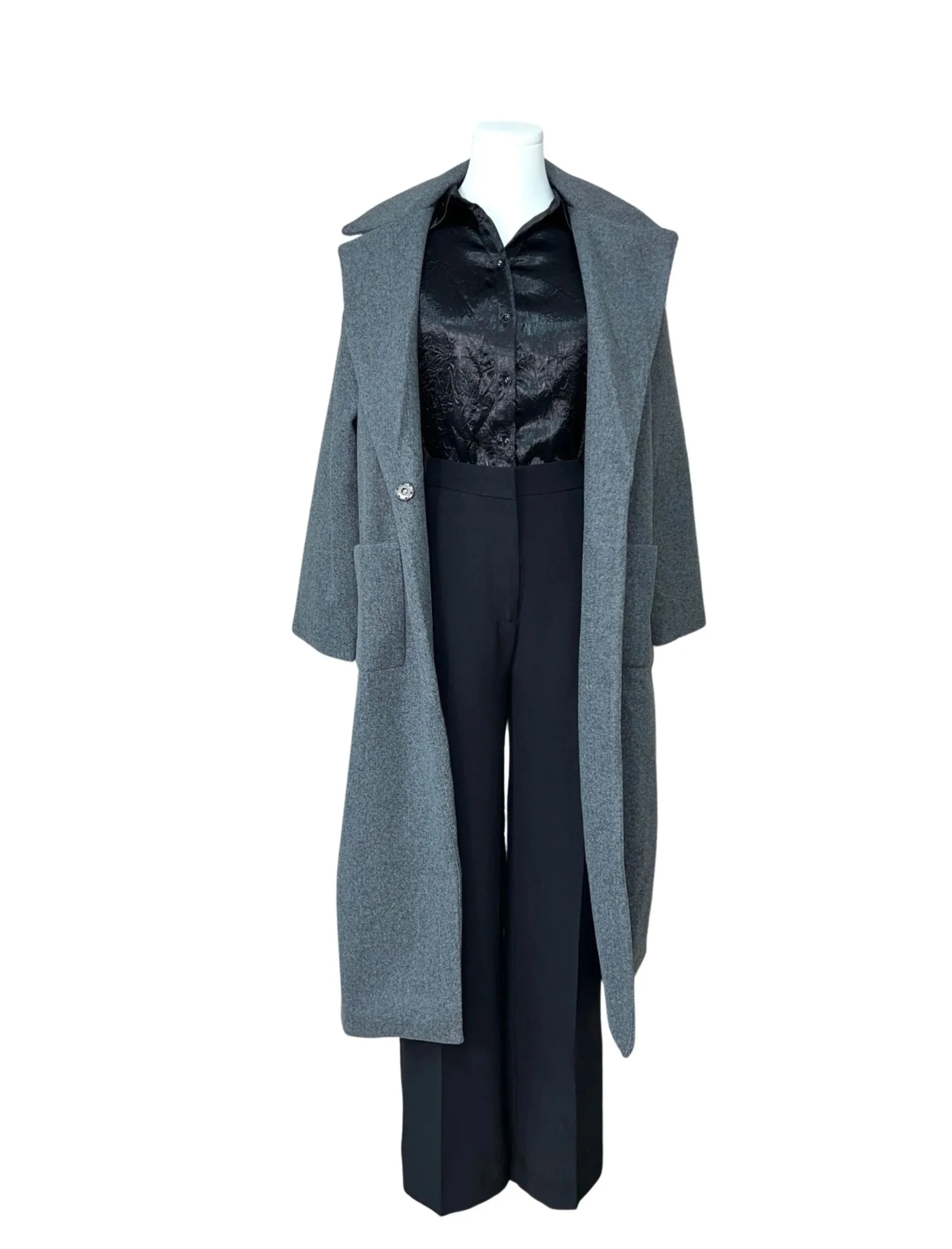 Long+charcoal+coat+01.jpg