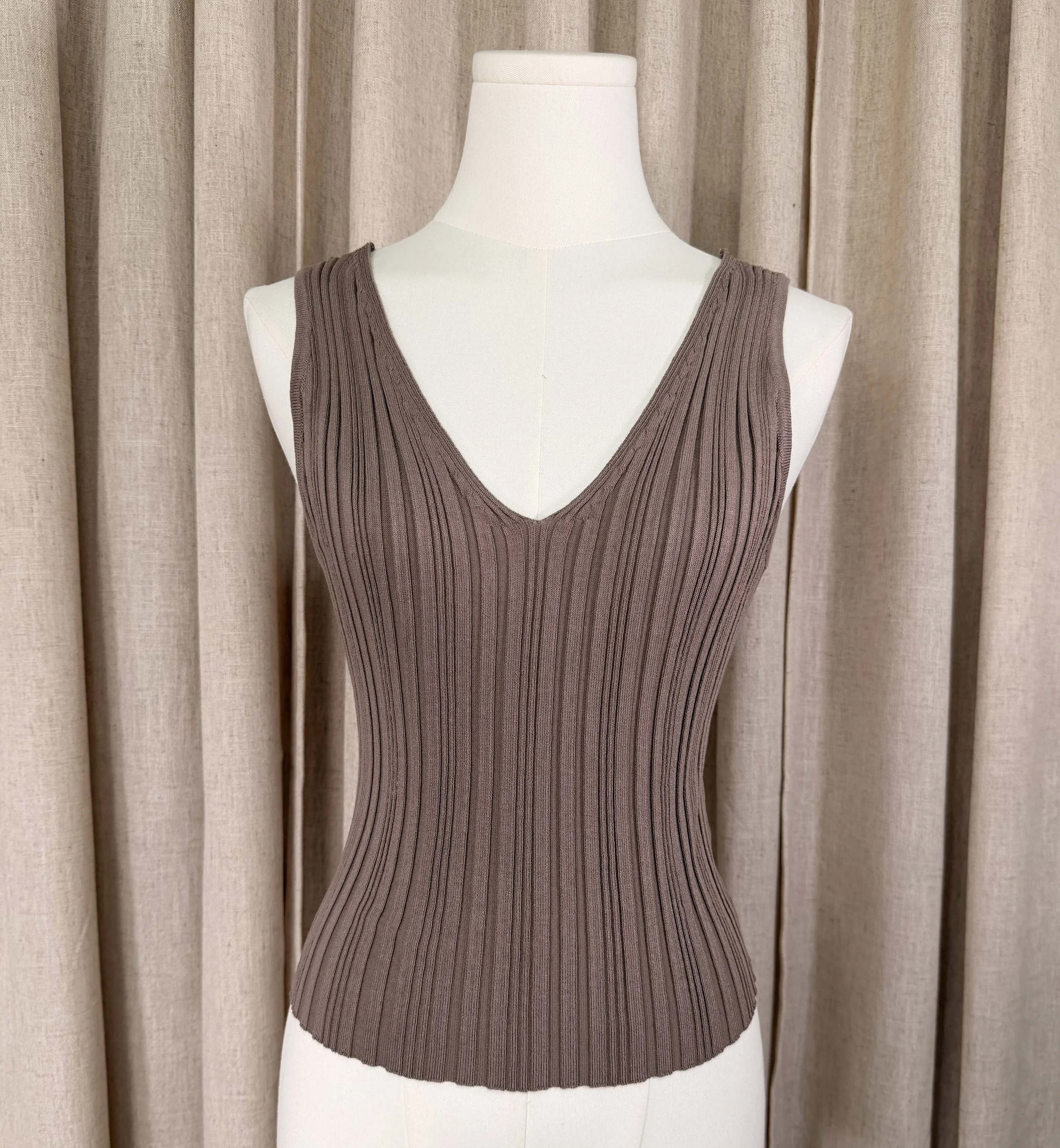 Lina-T mauve frnt.jpg