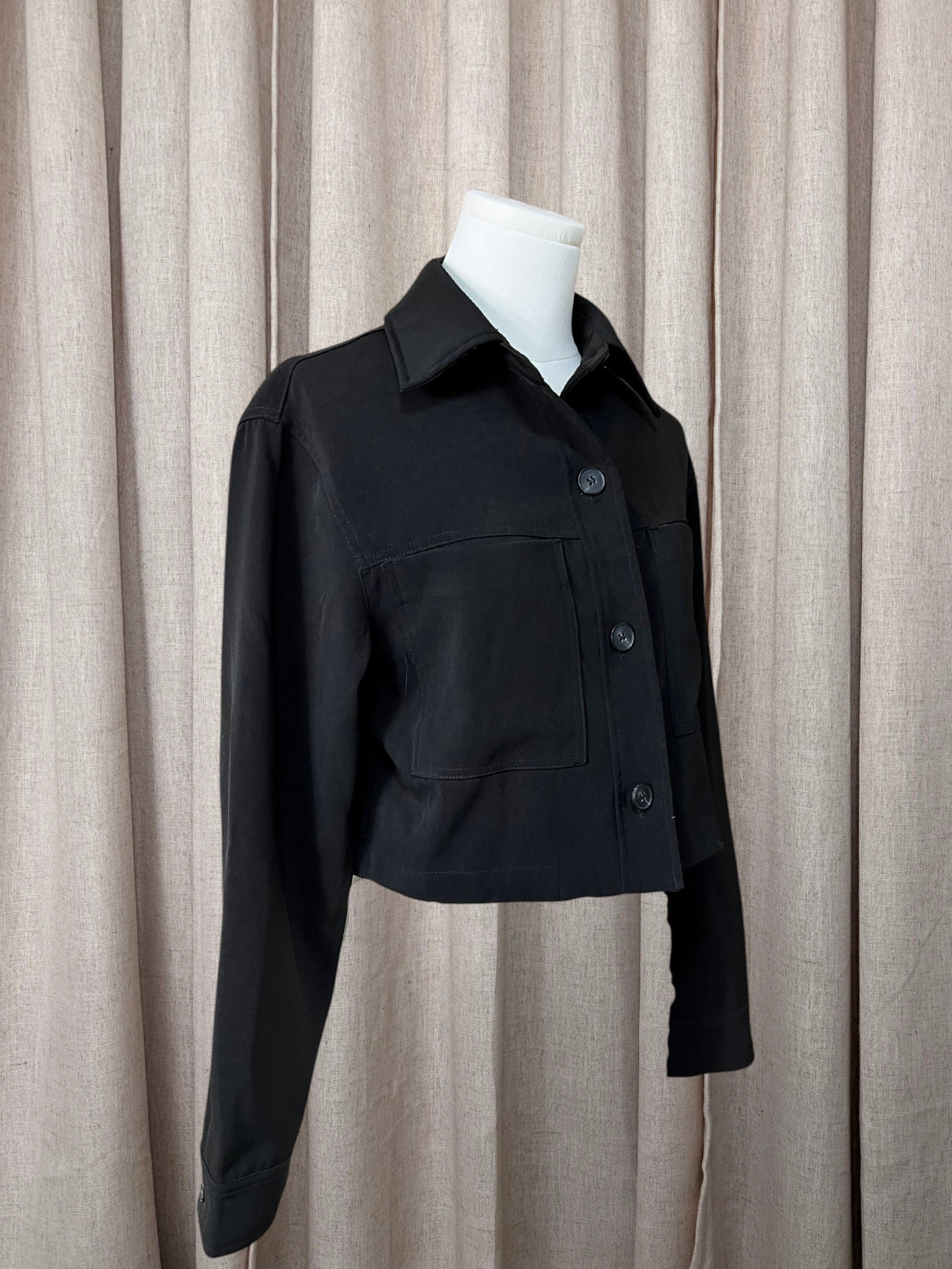 crop jacket - black.jpg