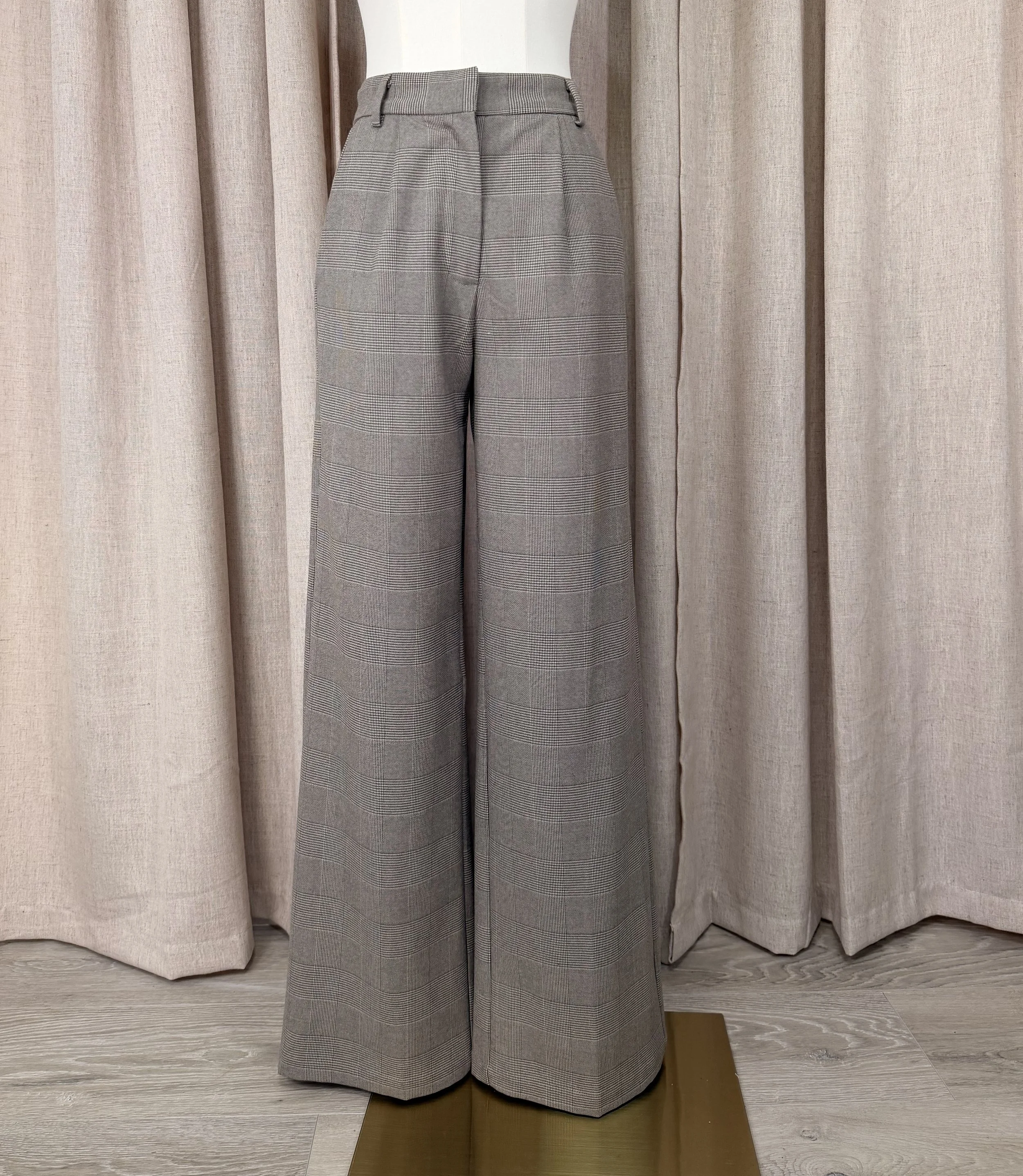 Olivia P - front.jpg