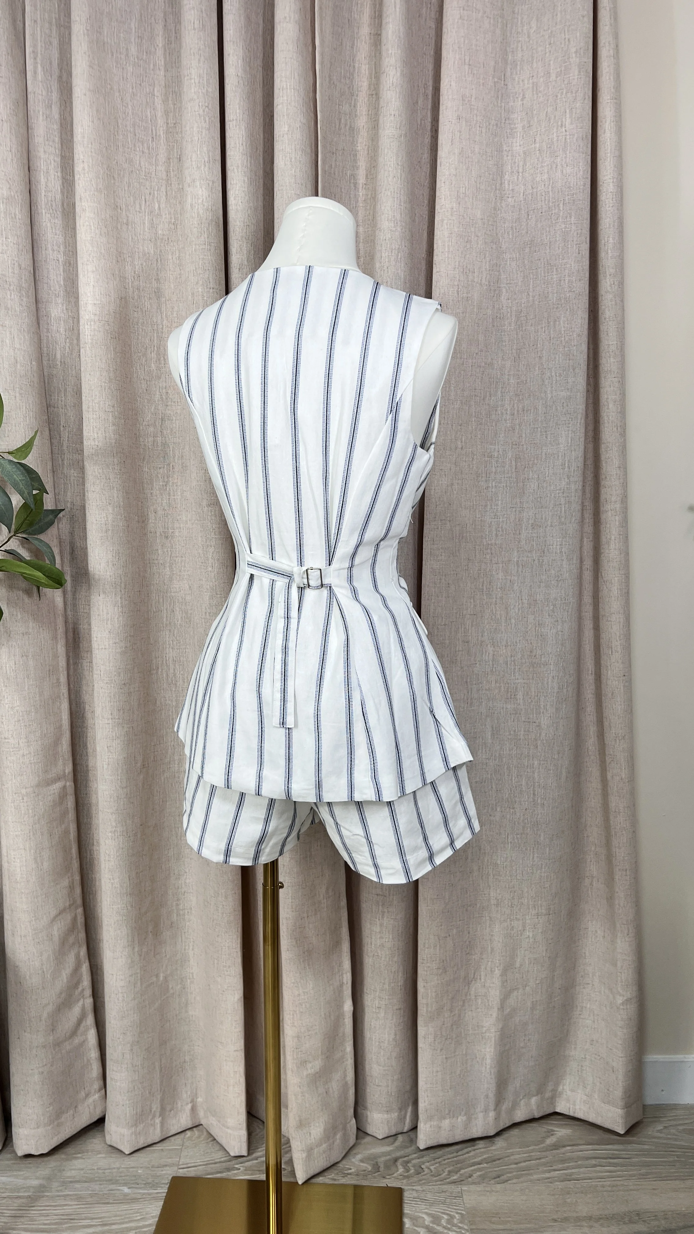 white navy set side.jpg