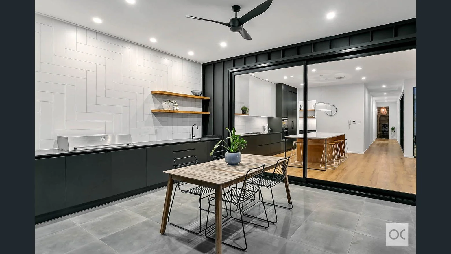 Outdoor Kitchen 1.jpg