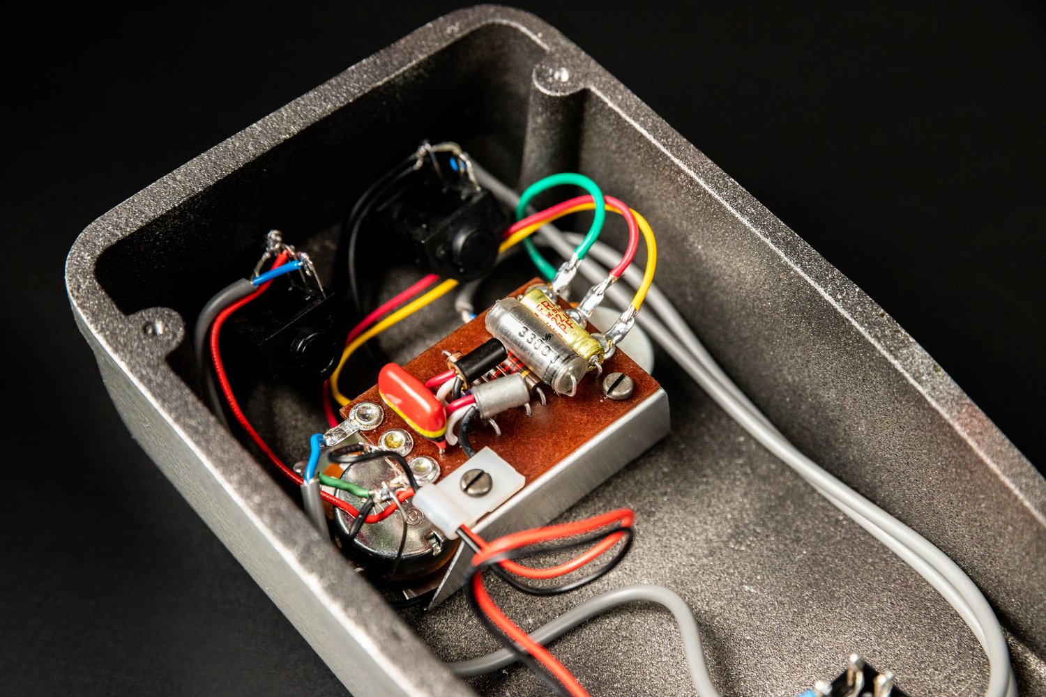 Circle Electric Co. — Sterling - Vox Tone Bender Circle Electric Co. — Sterling - Vox Tone Bender