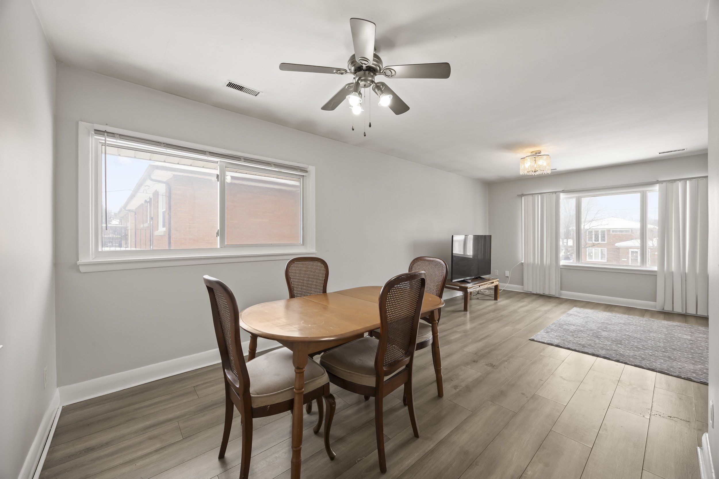 664 Cheapside St -15.JPG