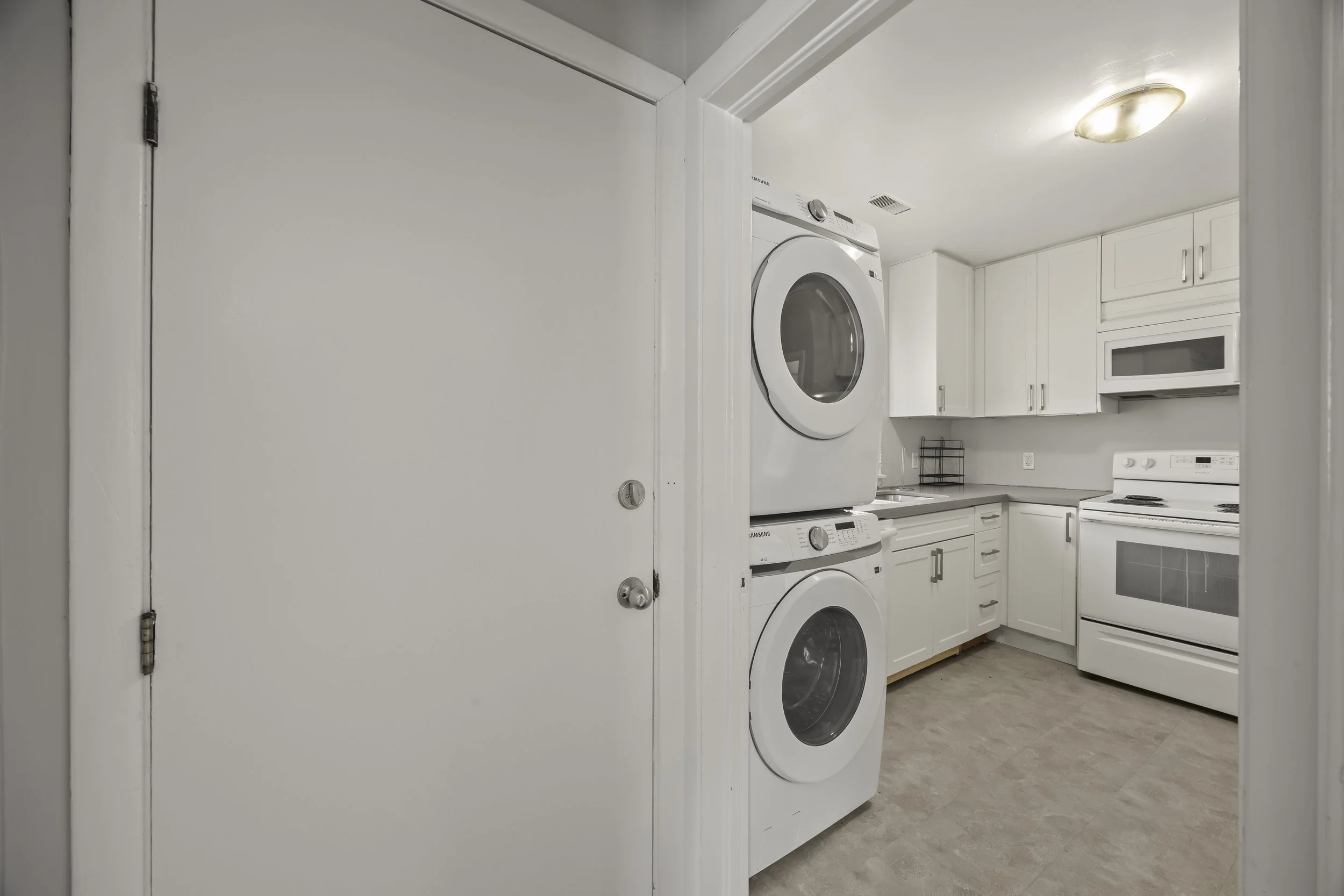 664 Cheapside St -05.JPG