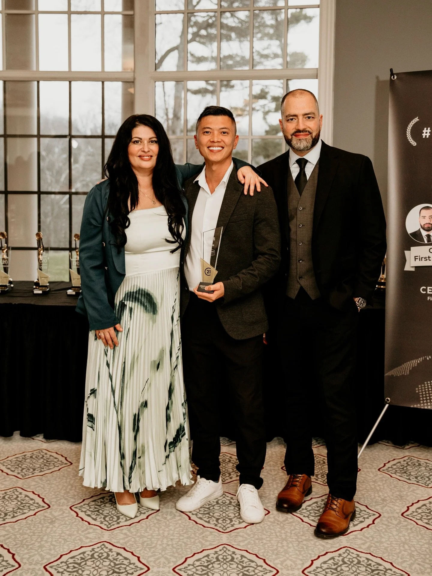 A little late, but truly grateful to be able to work with my fantastic clients and awesome colleagues. 🙏

Let&rsquo;s keep building and make 2026 even stronger 💪

If you&rsquo;re planning to buy, sell, or invest in 2026, feel free to DM me - happy 