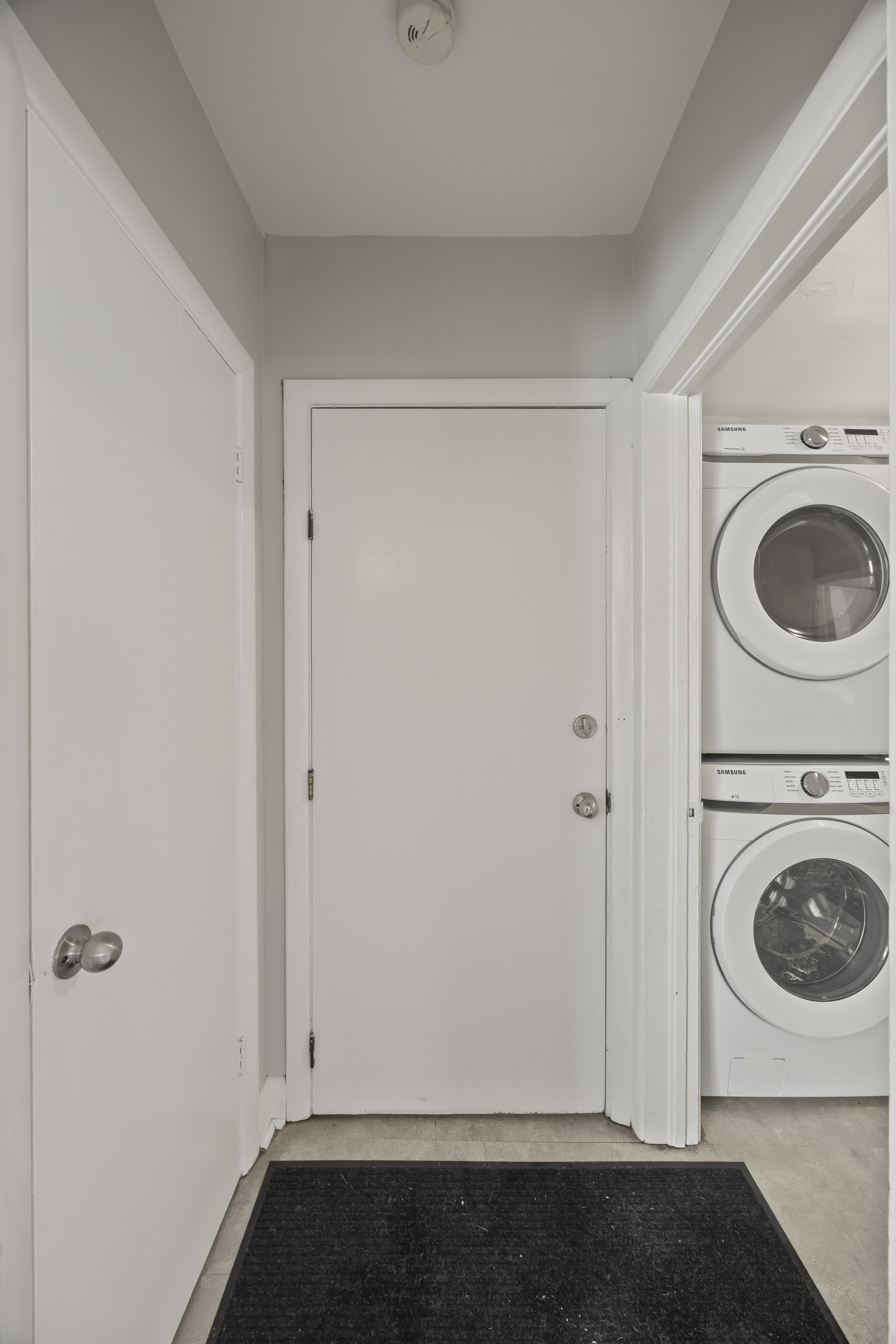 664 Cheapside St -04.JPG