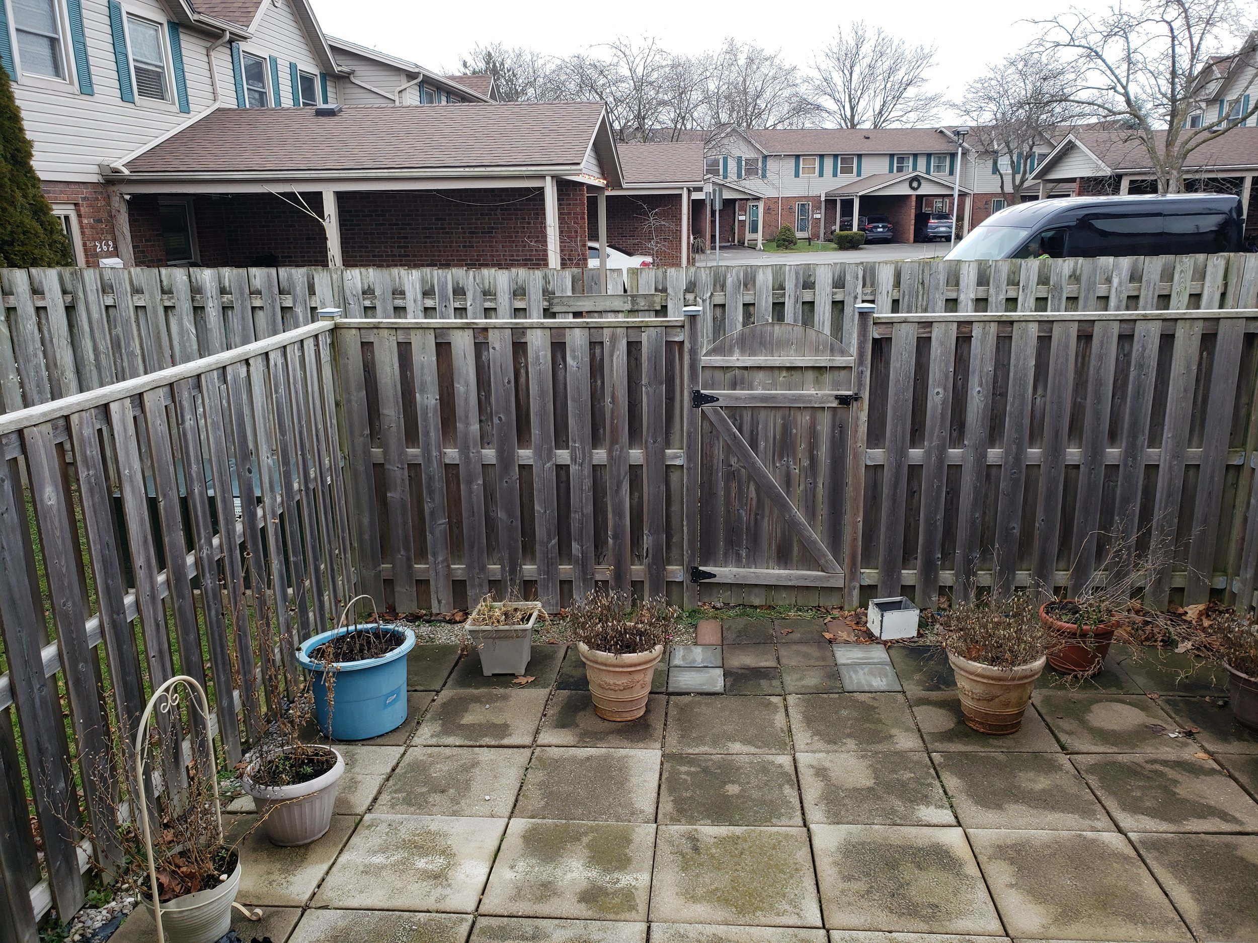 19-Backyard.jpg