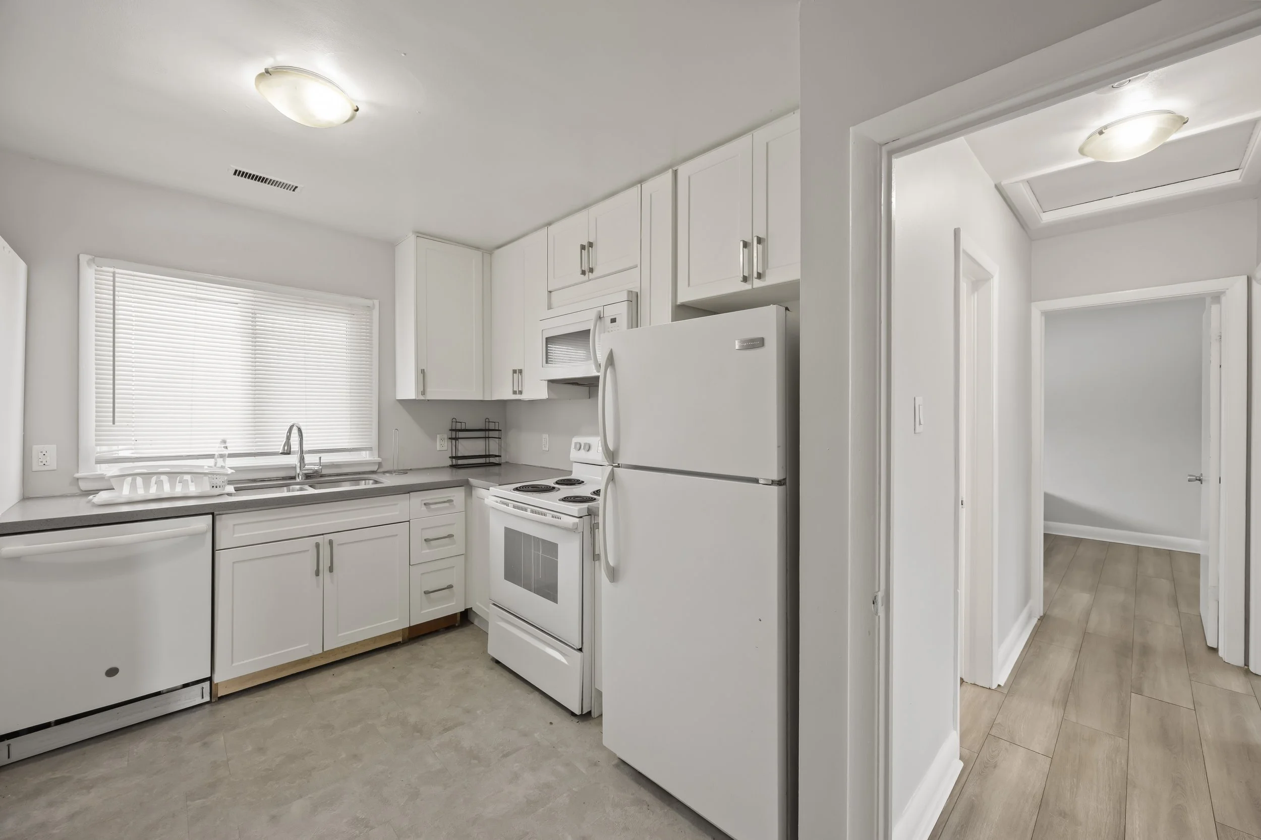 664 Cheapside St -09.JPG