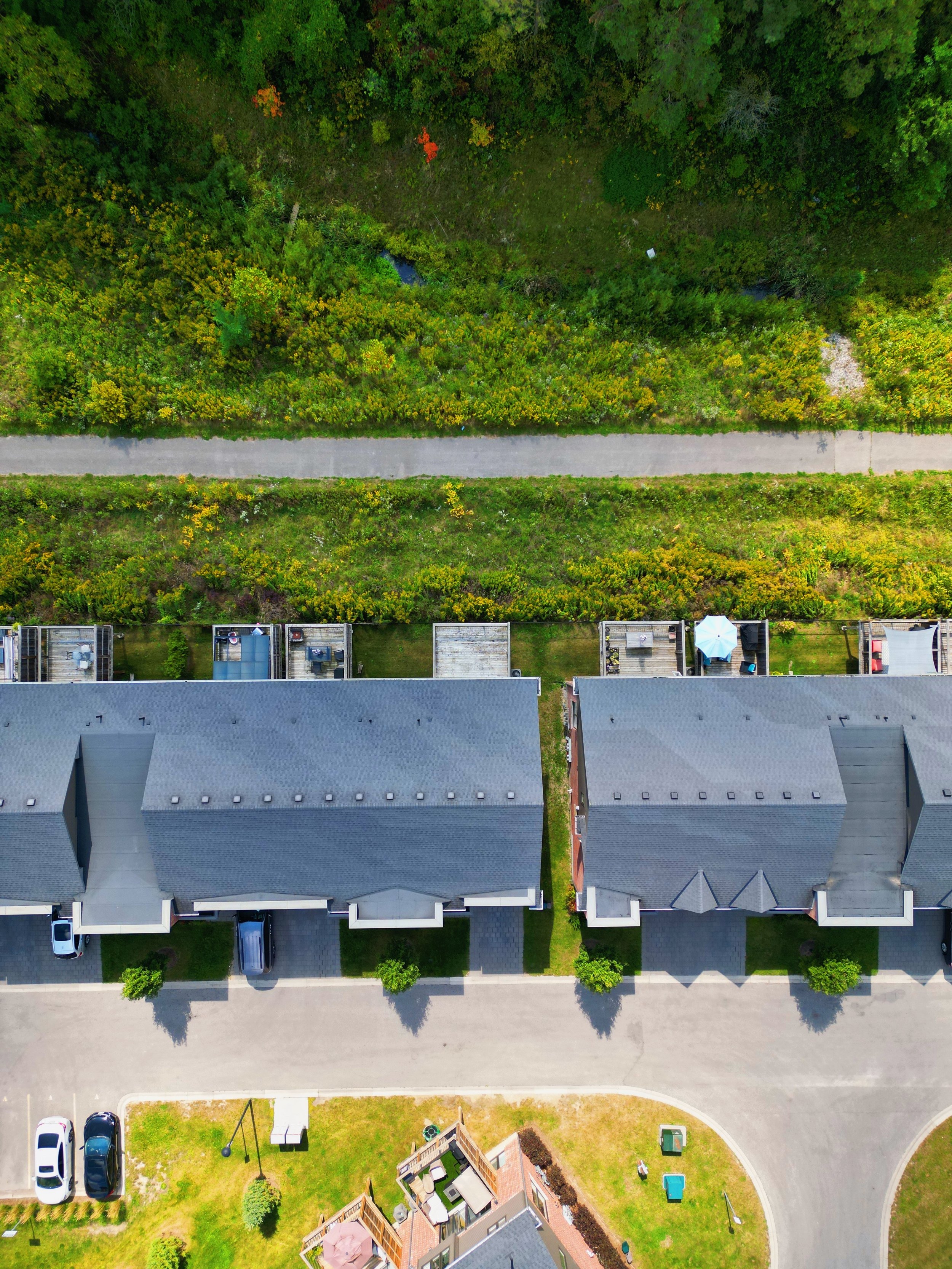 36-555 SUNNINGDALE RD E_2.JPG